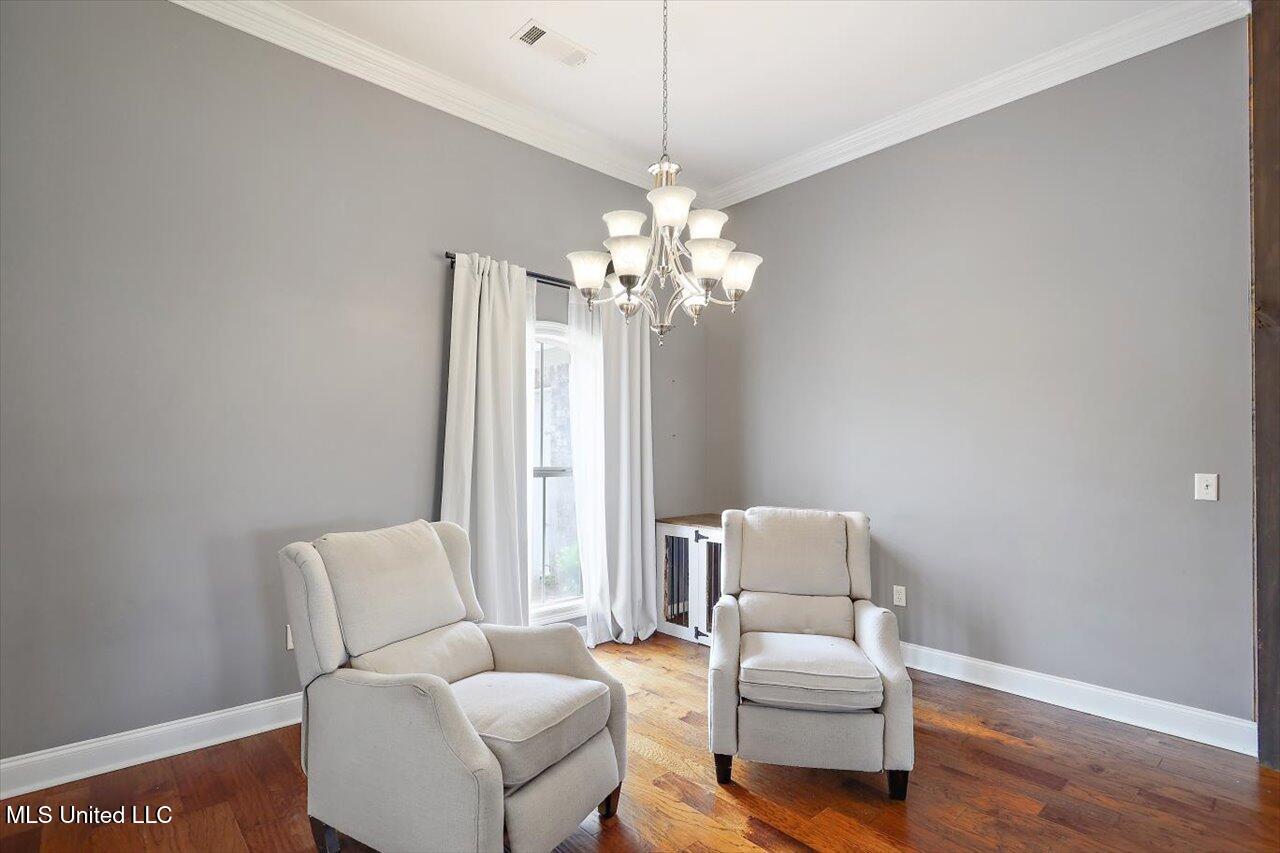 153 Hampton Hills Boulevard Property Photo 11
