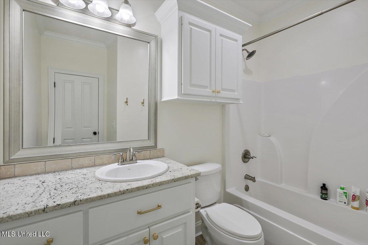153 Hampton Hills Boulevard Property Photo 21