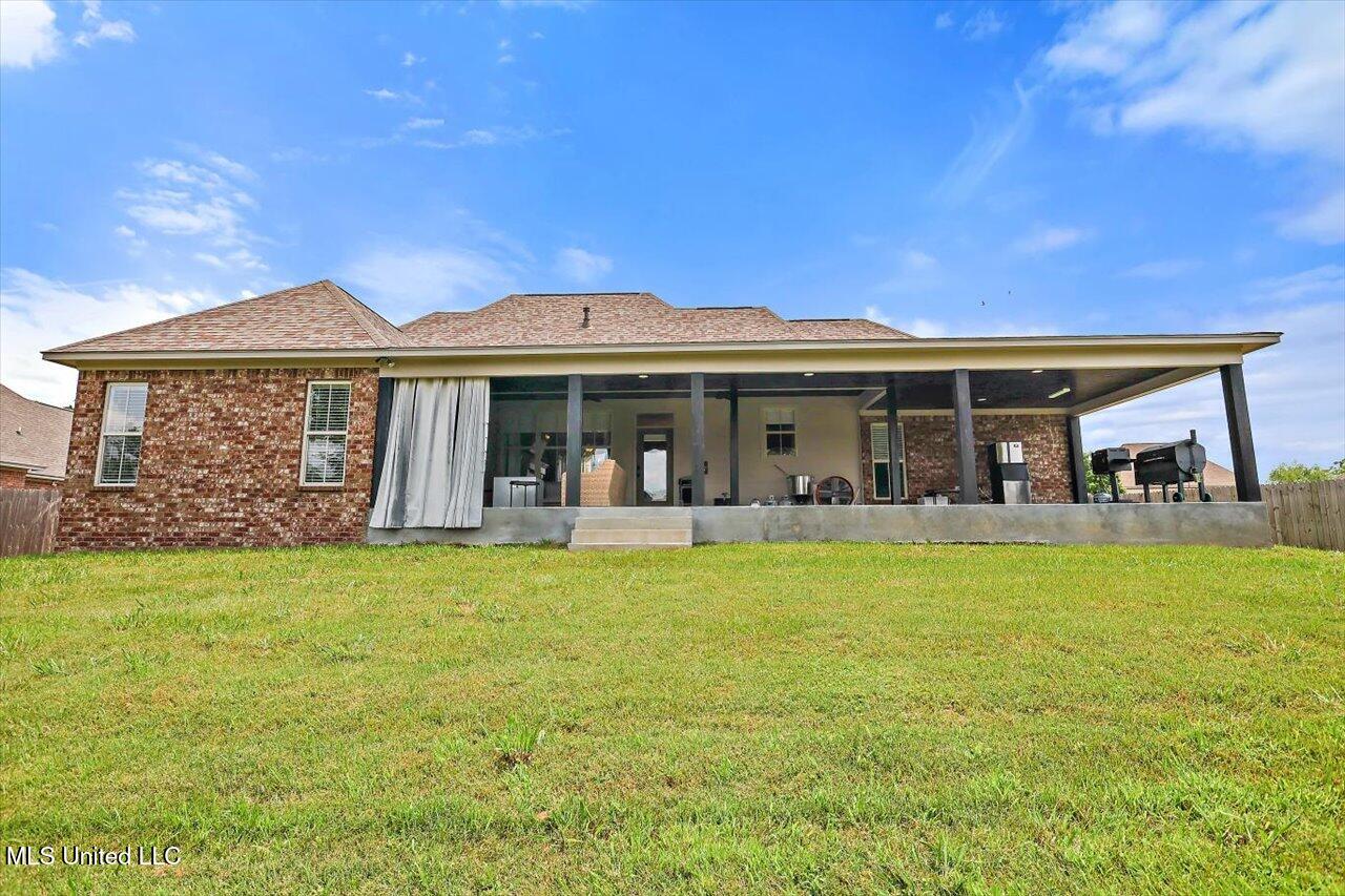 153 Hampton Hills Boulevard Property Photo 28