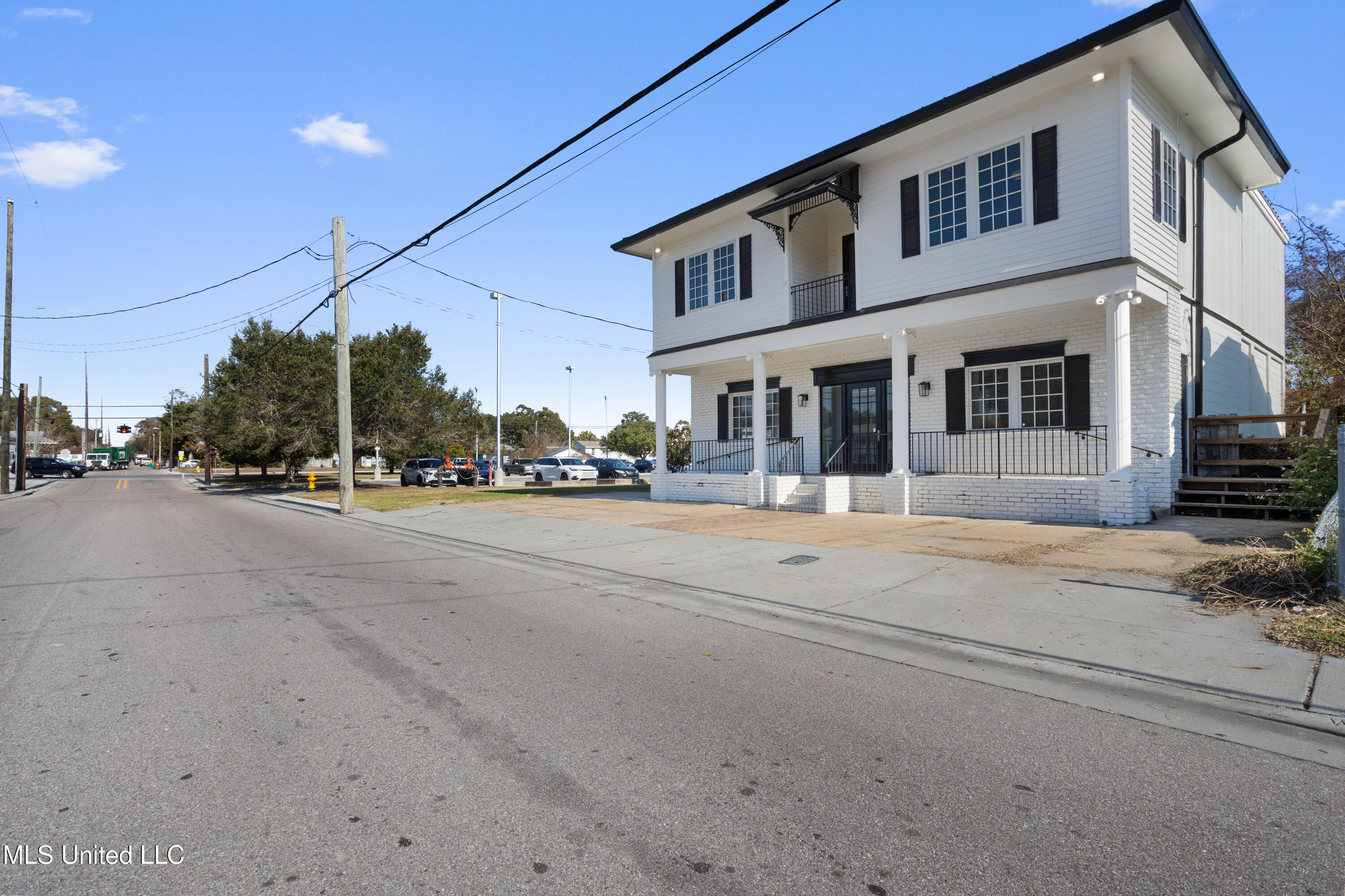 282 Lameuse Street Property Photo 8