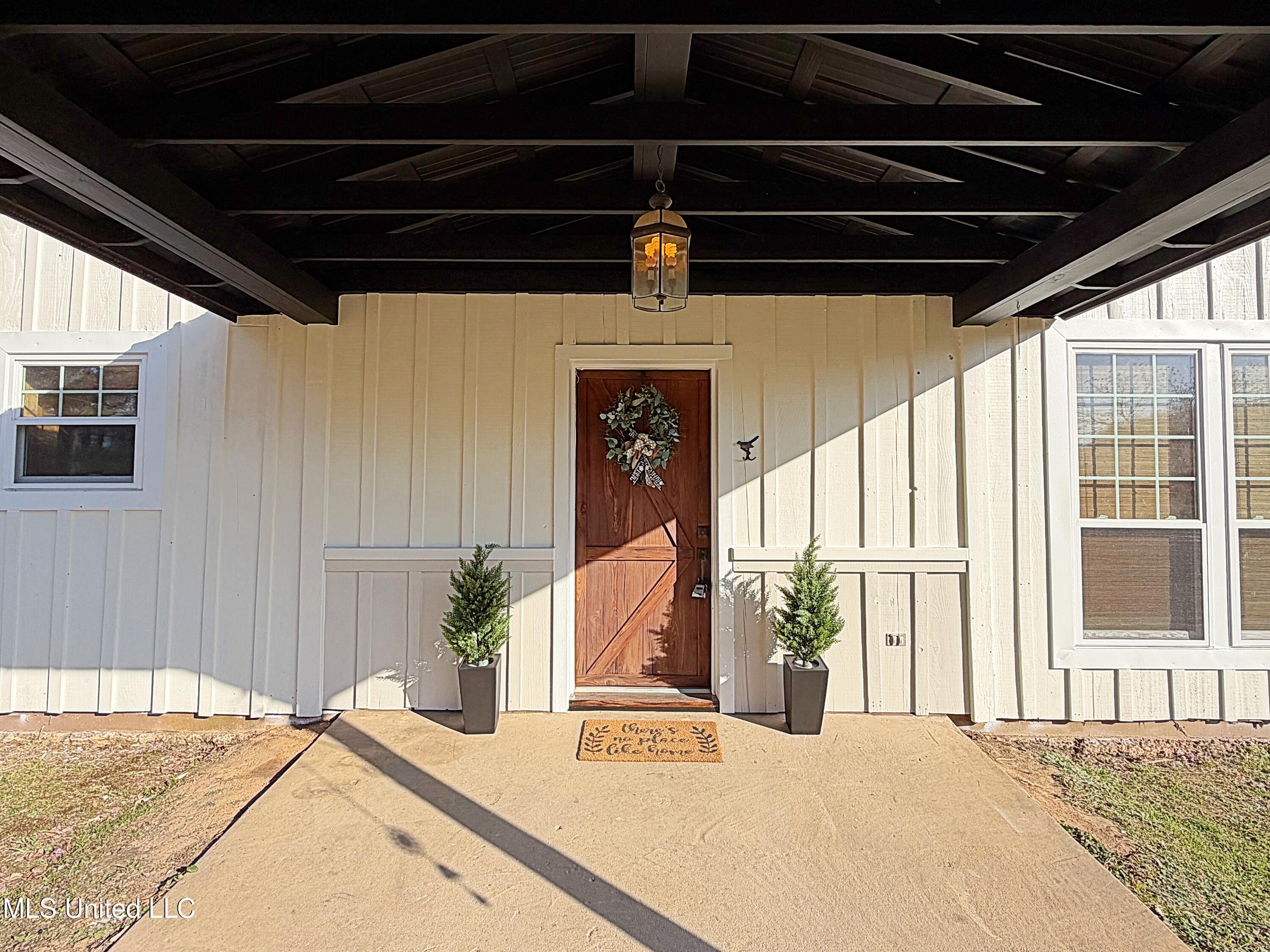 1530 N Highway 35 Property Photo 4