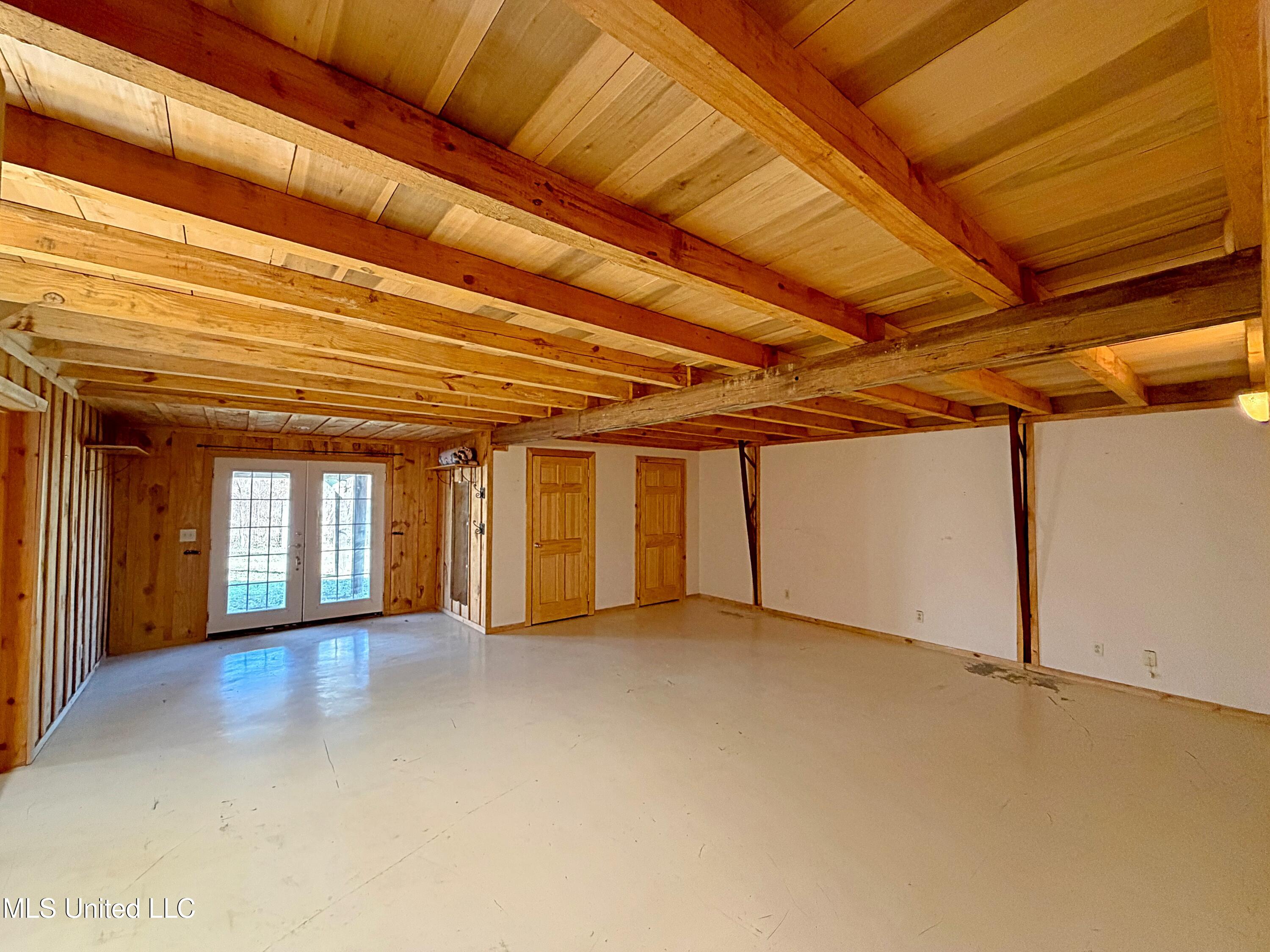 1530 N Highway 35 Property Photo 13