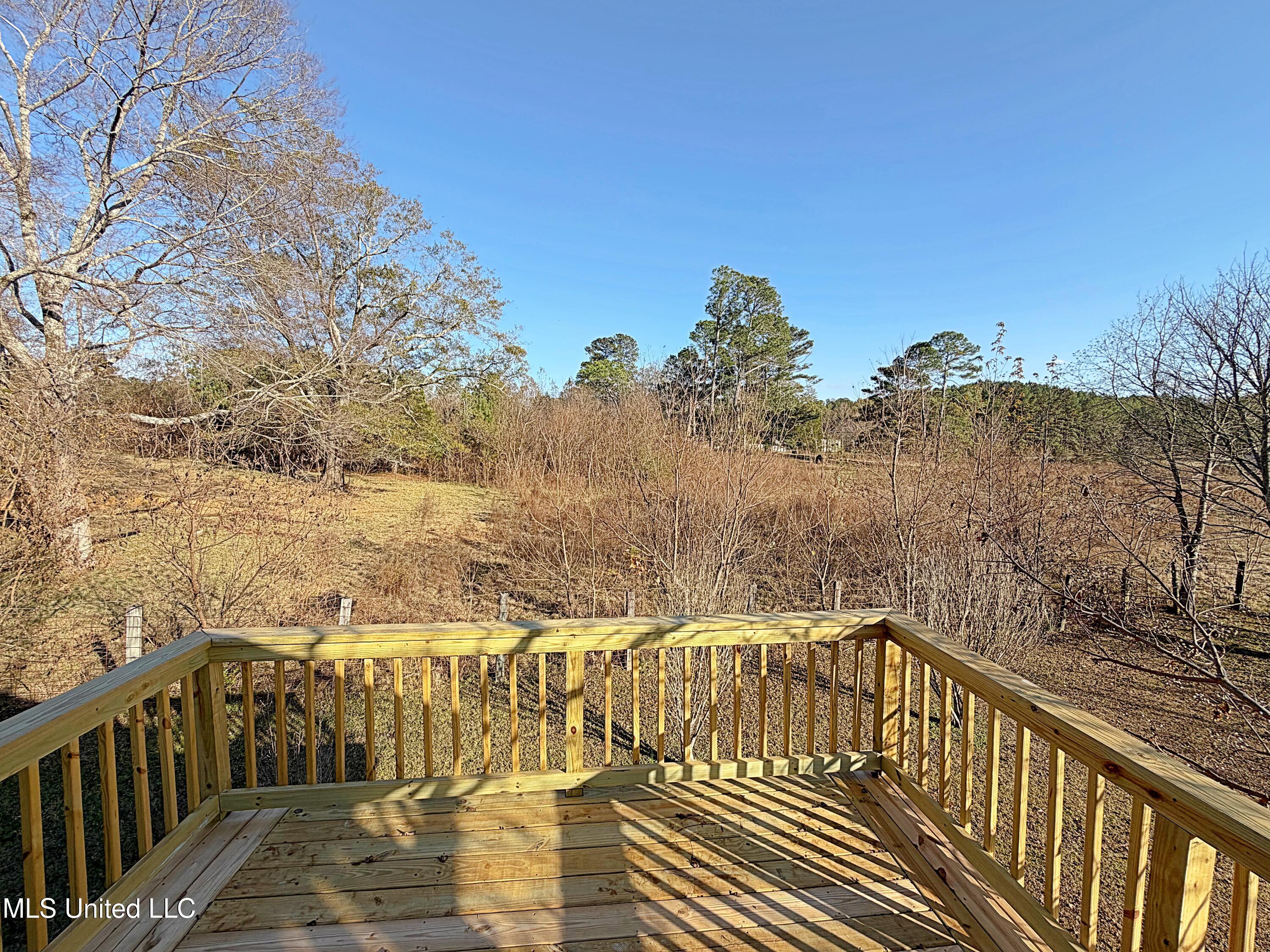 1530 N Highway 35 Property Photo 23