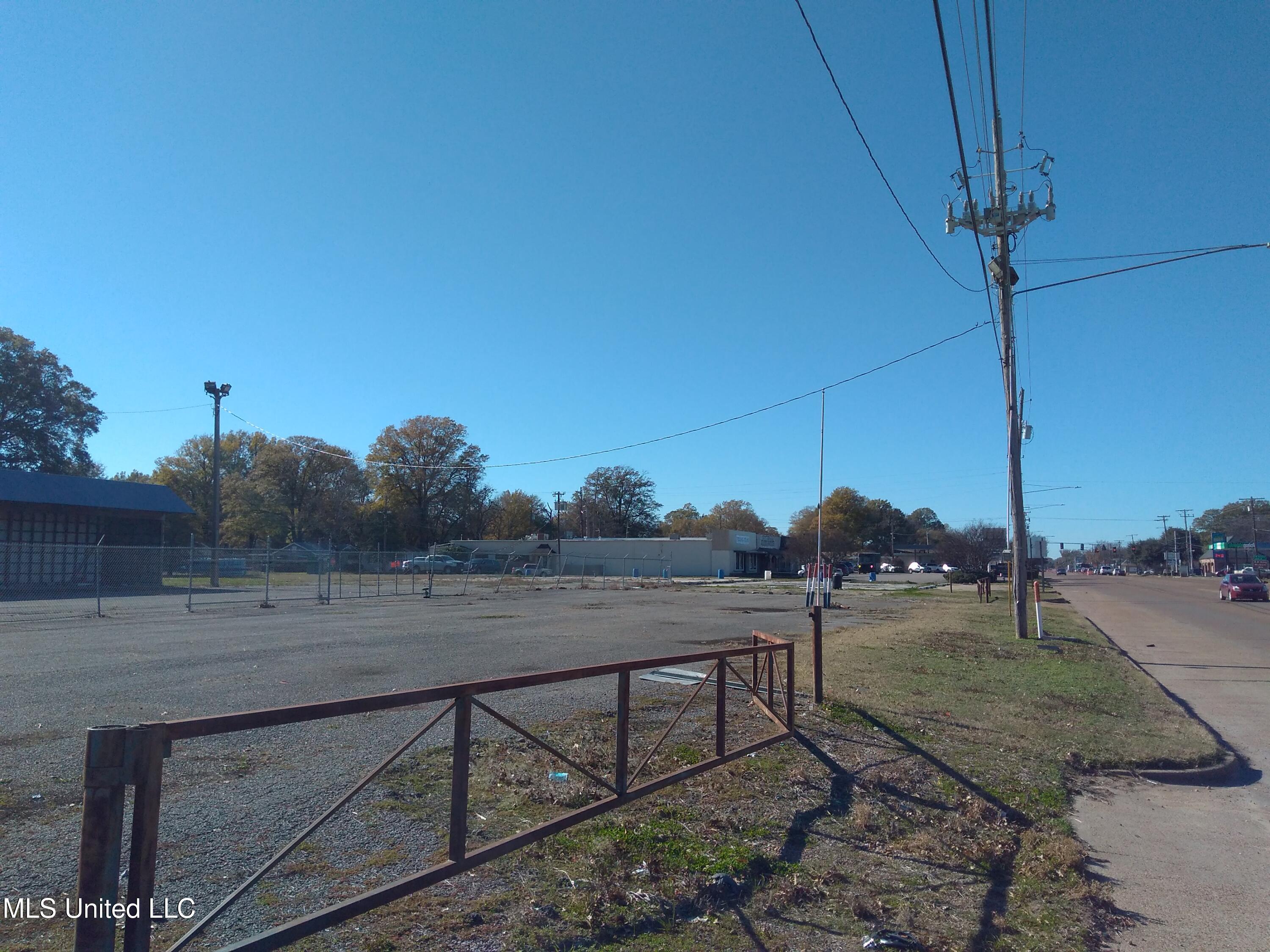 E 82 Highway Property Photo 2