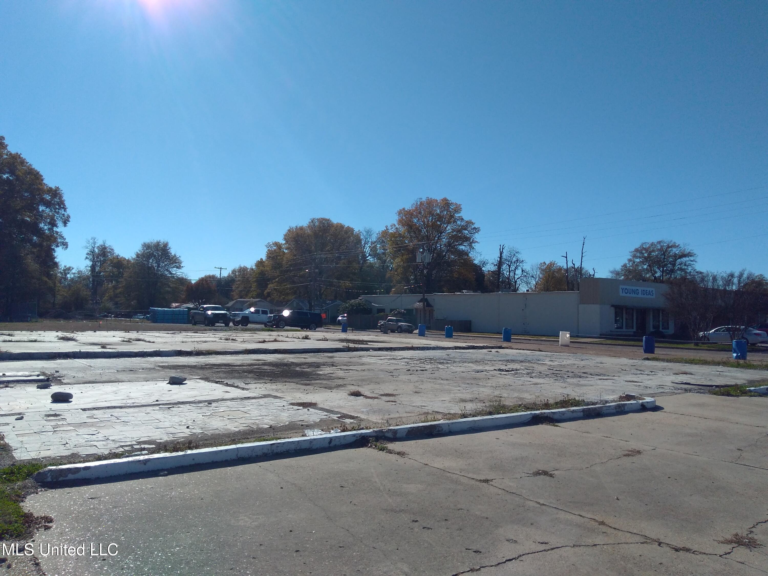 E 82 Highway Property Photo 5