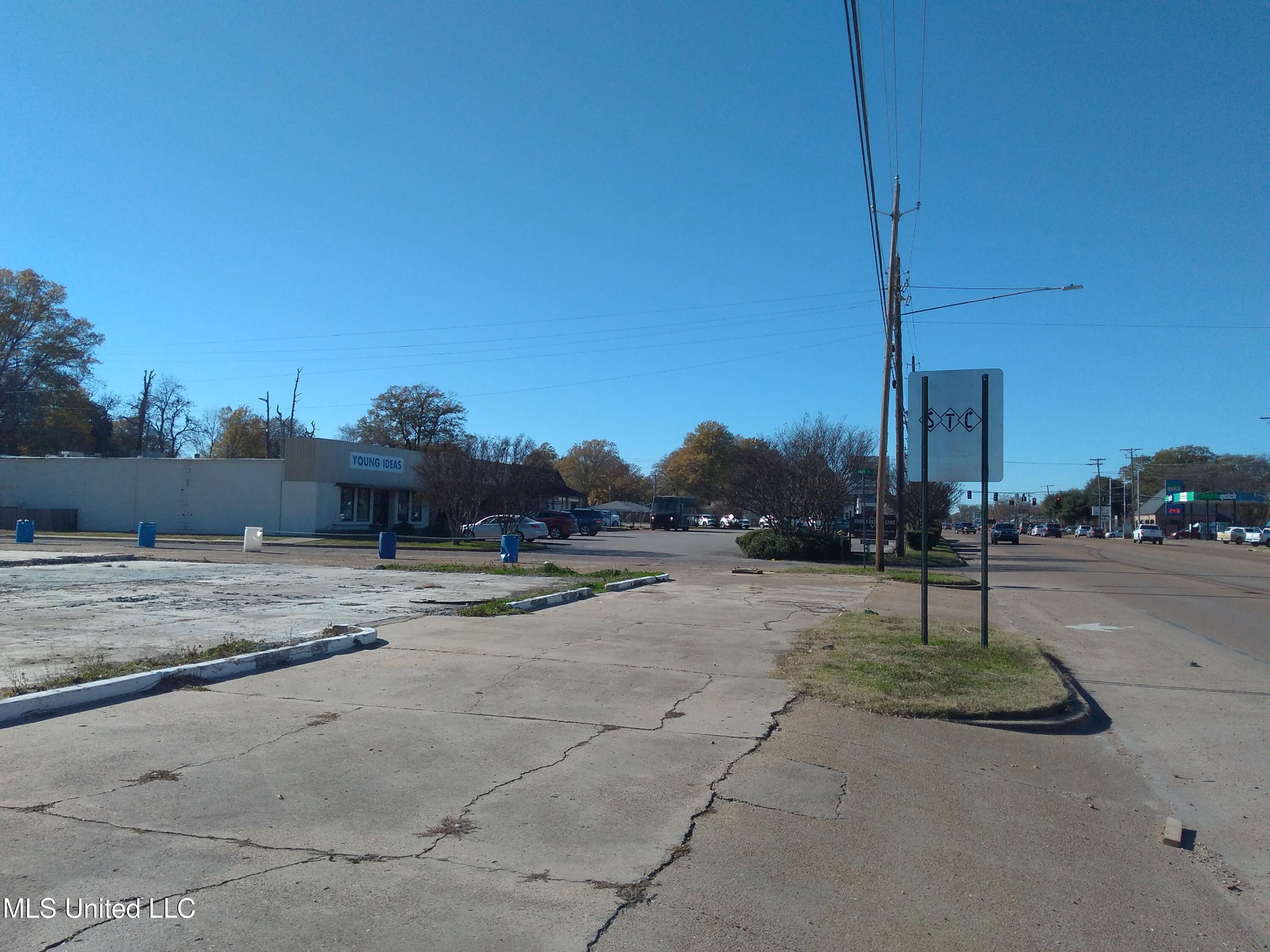 E 82 Highway Property Photo 6