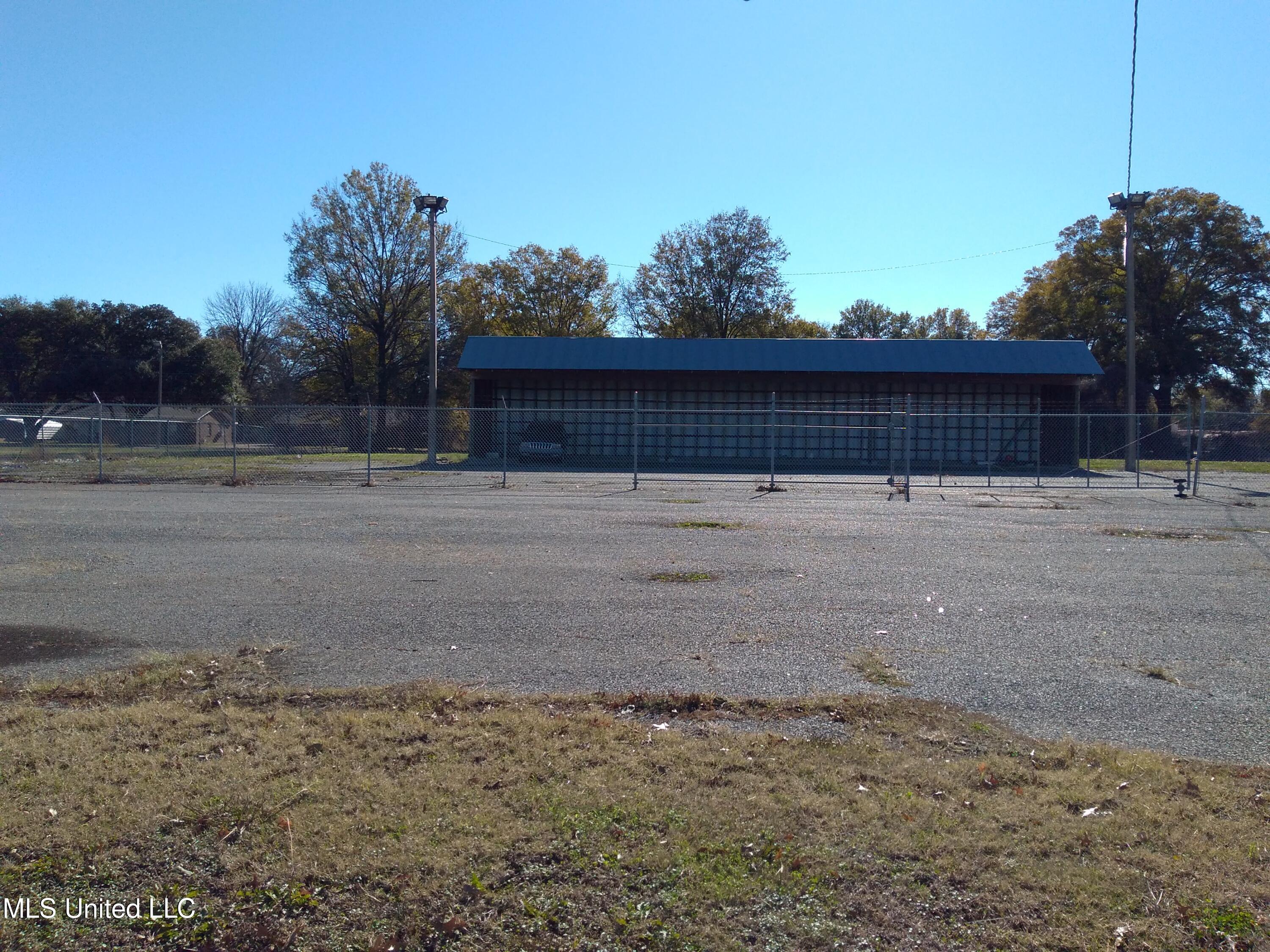 E 82 Highway Property Photo 10