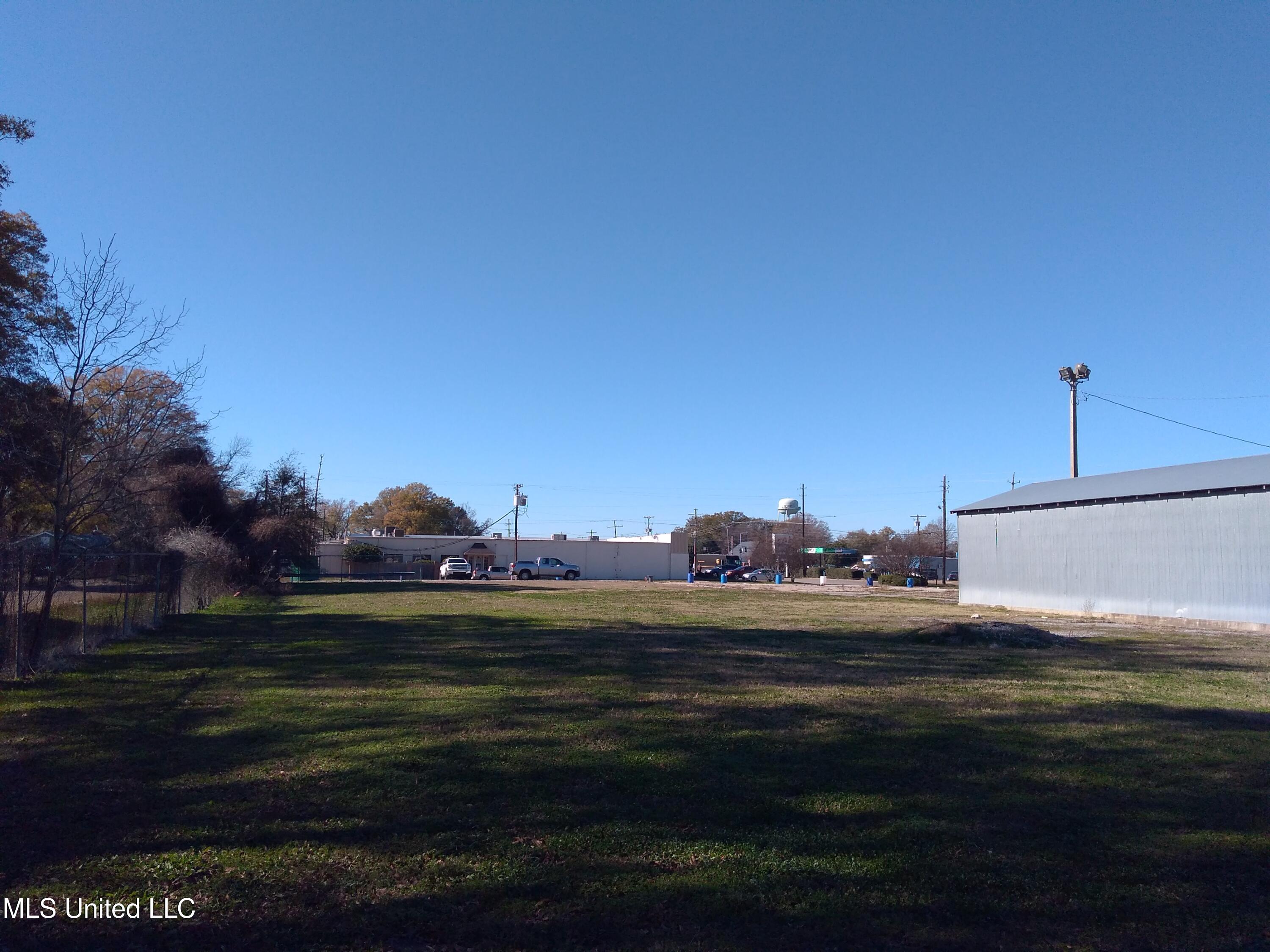 E 82 Highway Property Photo 18