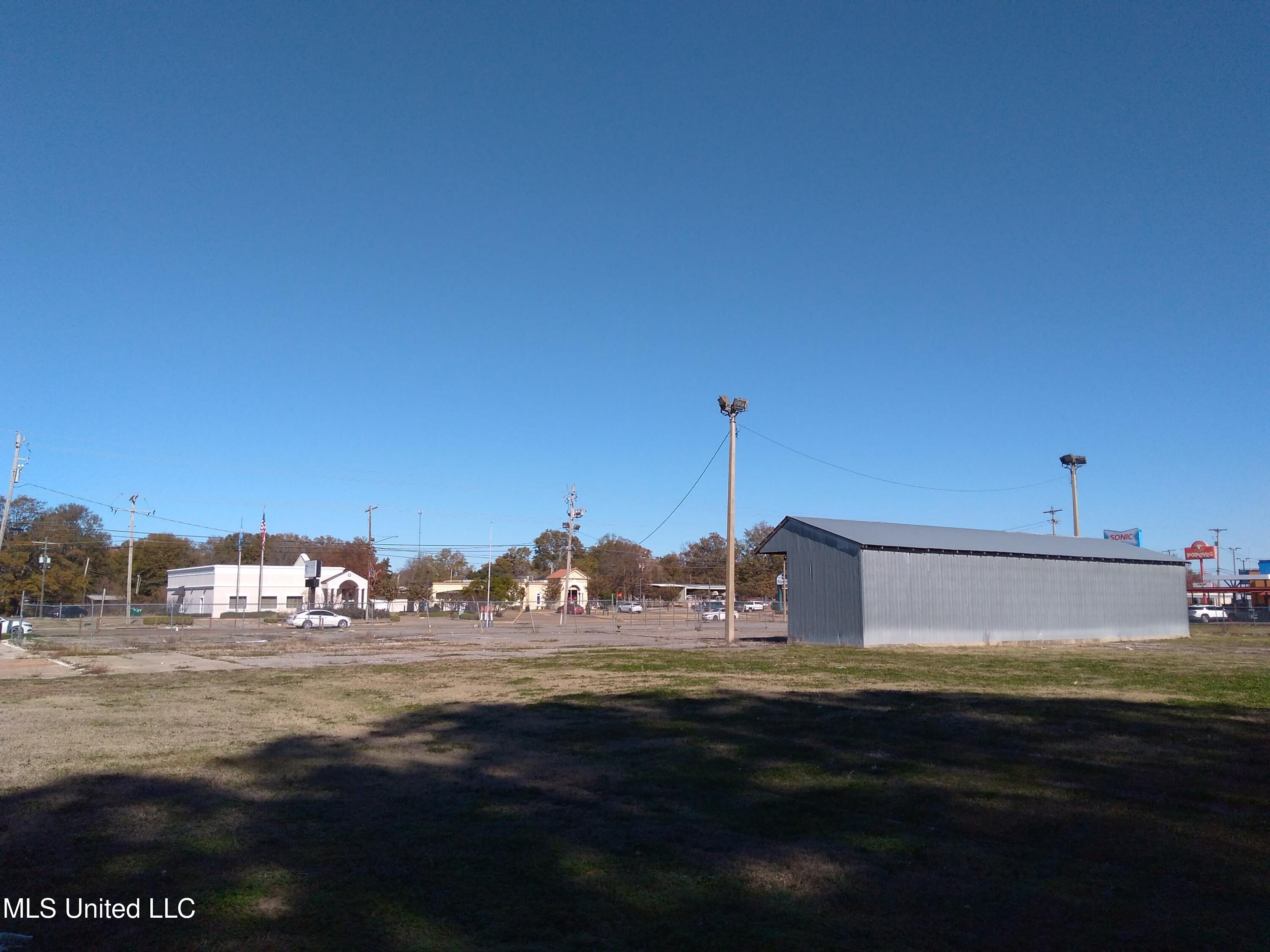 E 82 Highway Property Photo 22