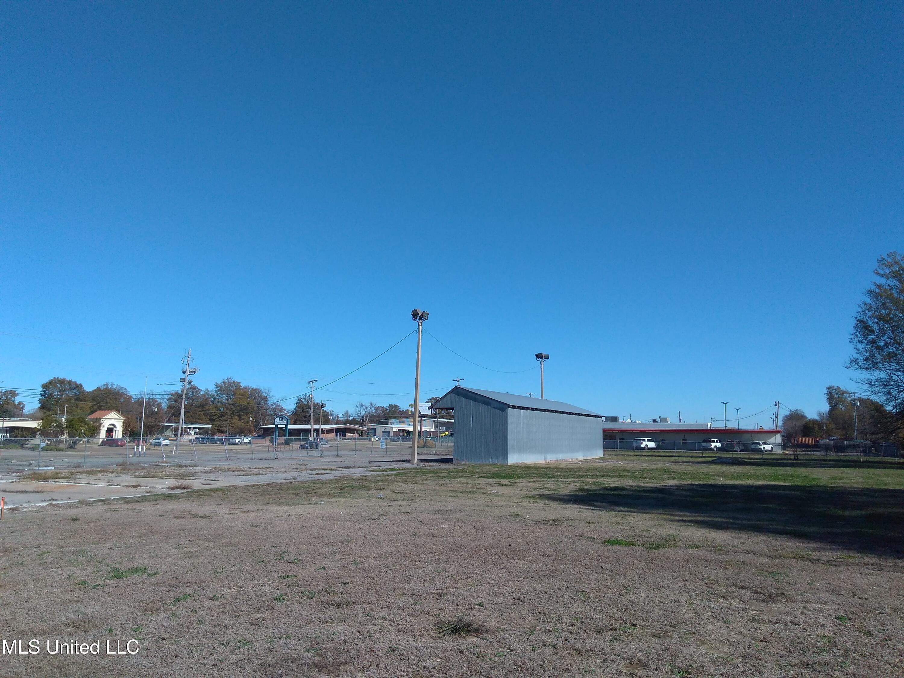 E 82 Highway Property Photo 24