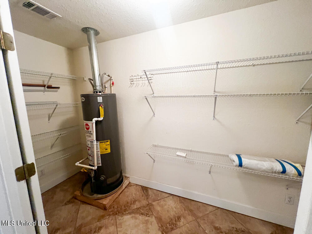 197 Burgundy Drive Property Photo 20