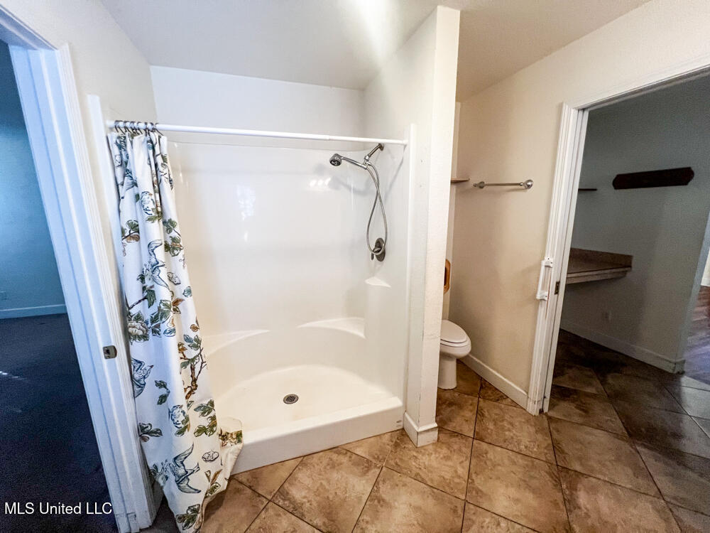 197 Burgundy Drive Property Photo 29