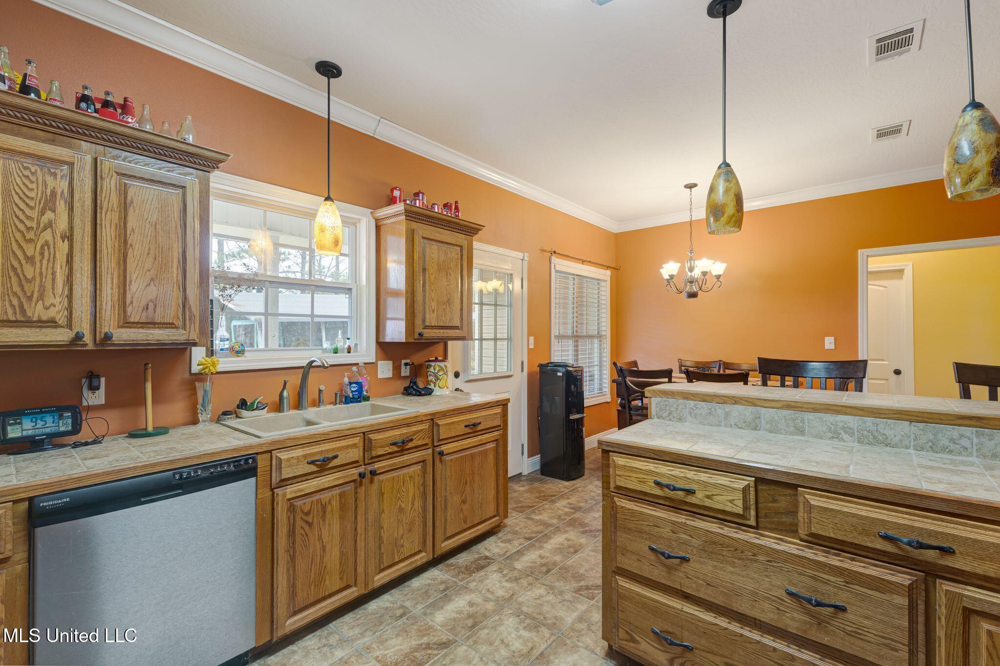 9 Albert Odom Drive Property Photo 13