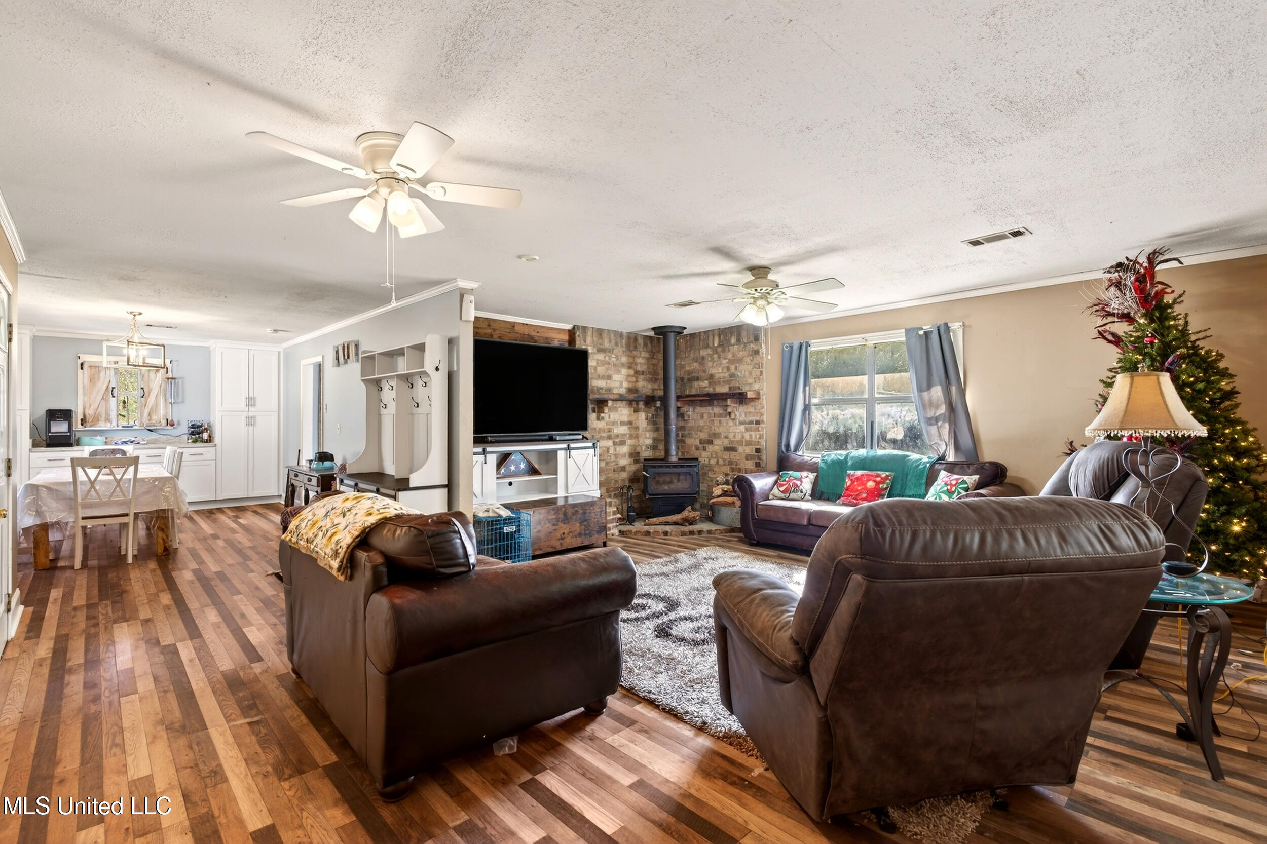 21 Richard Johnson Road Property Photo 2