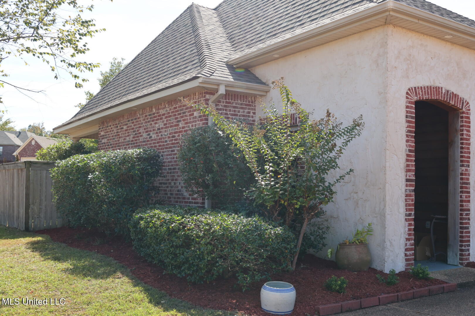 406 Providence Drive Property Photo 2