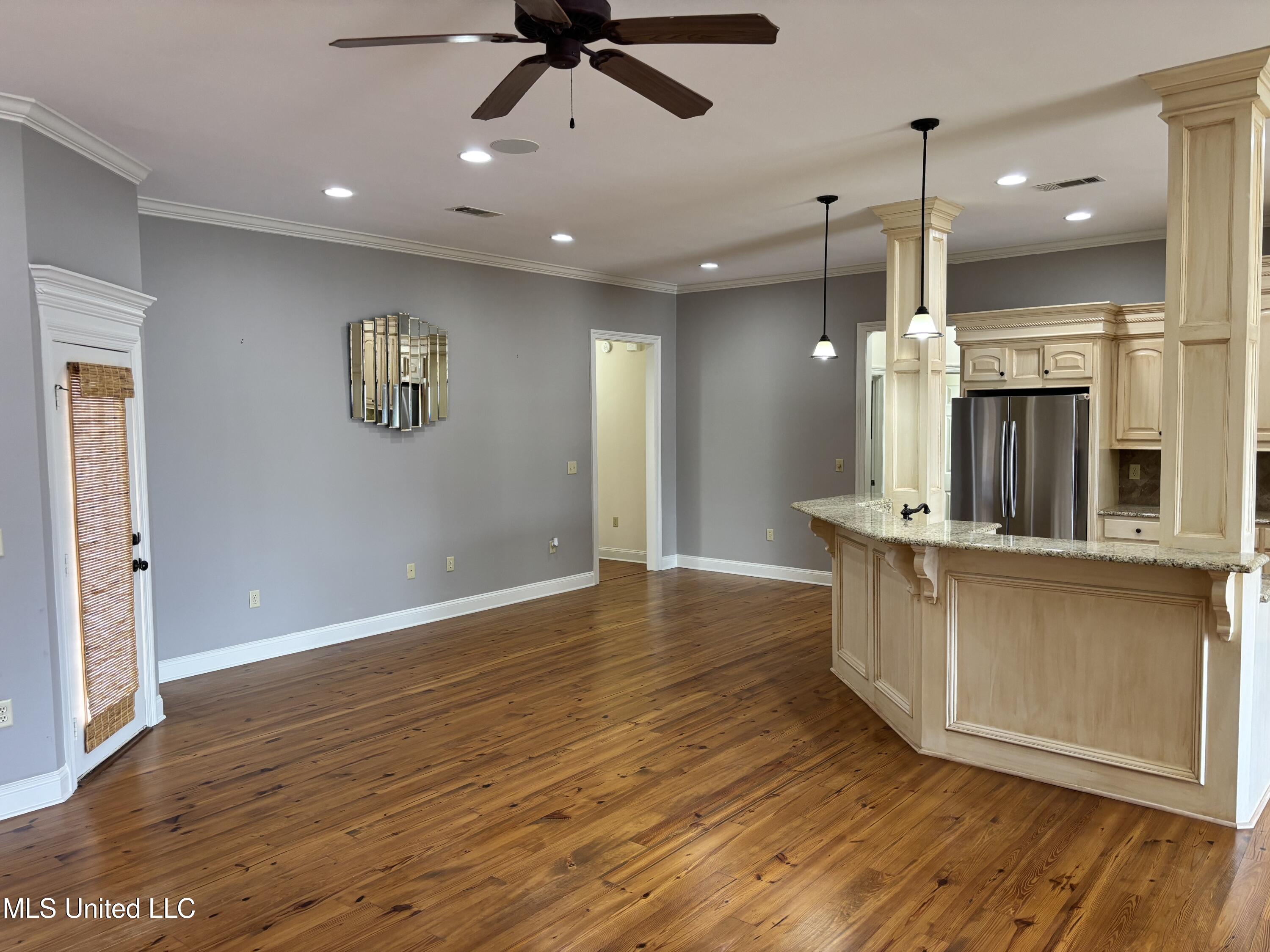 406 Providence Drive Property Photo 10