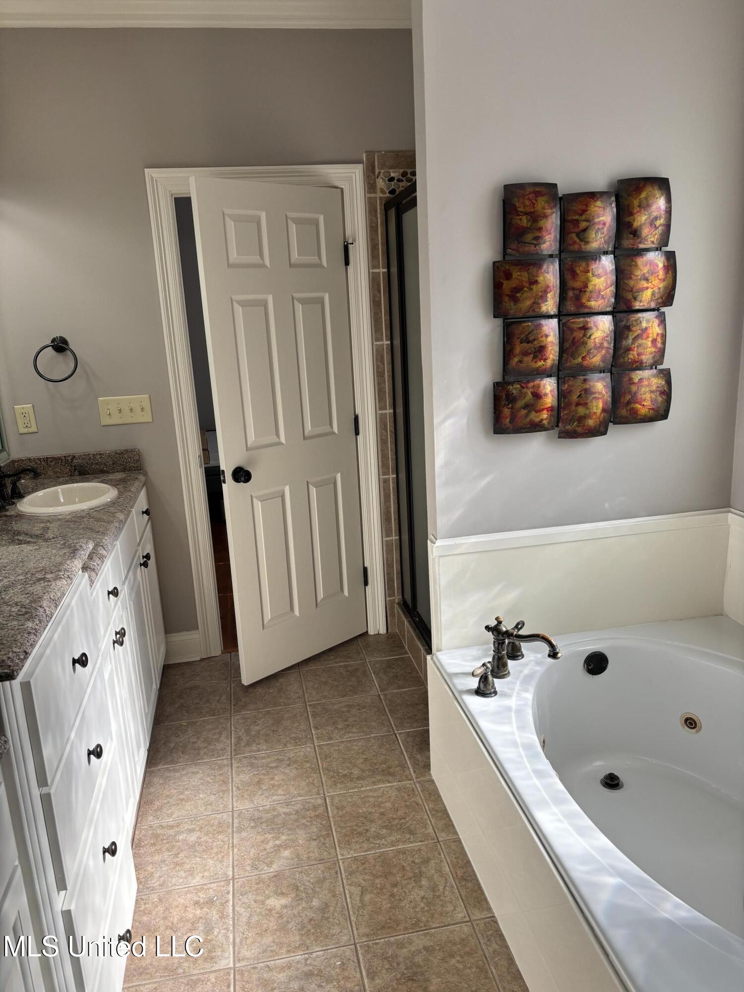 406 Providence Drive Property Photo 17