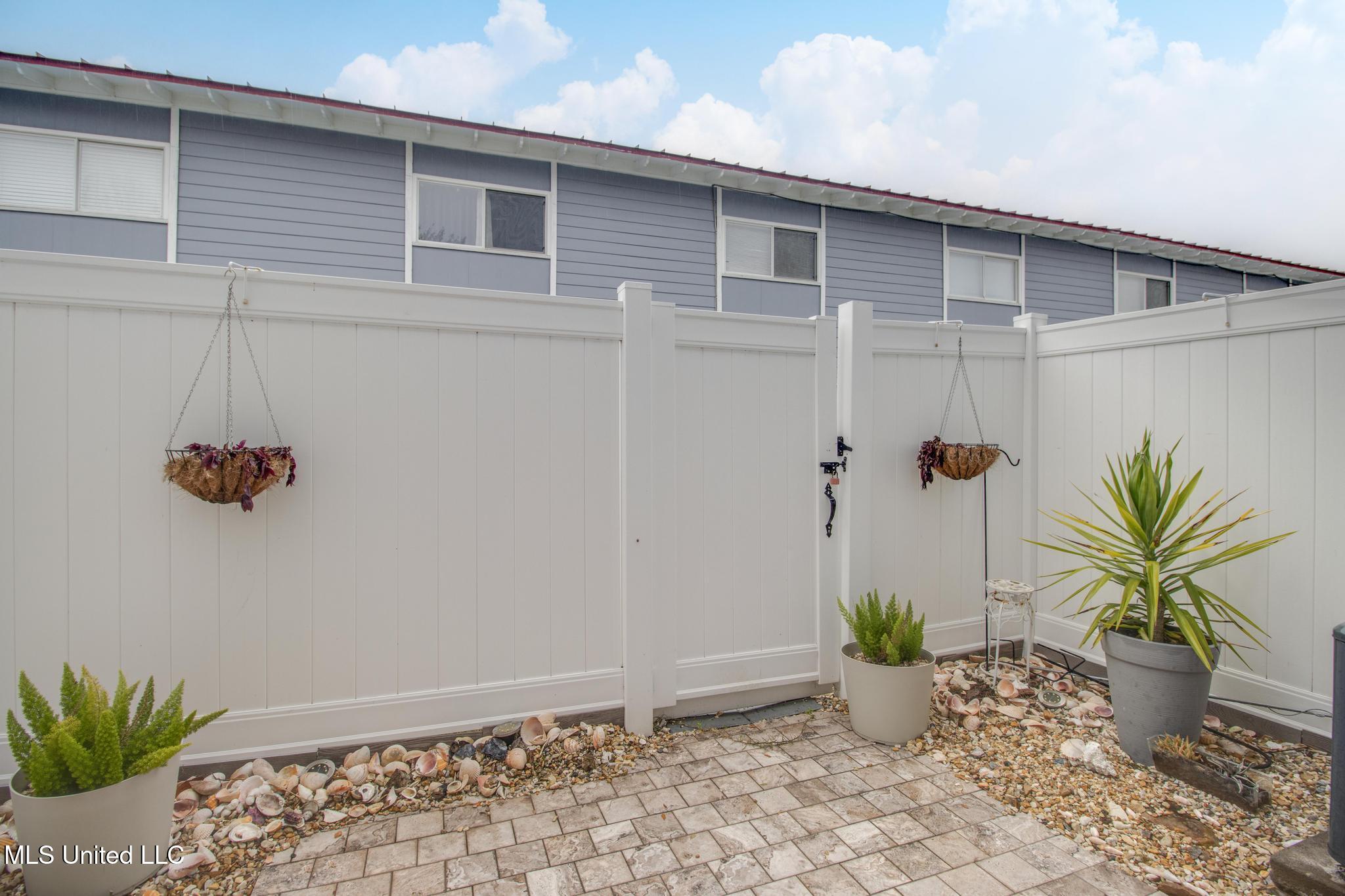 1664 Beach Boulevard Property Photo 20