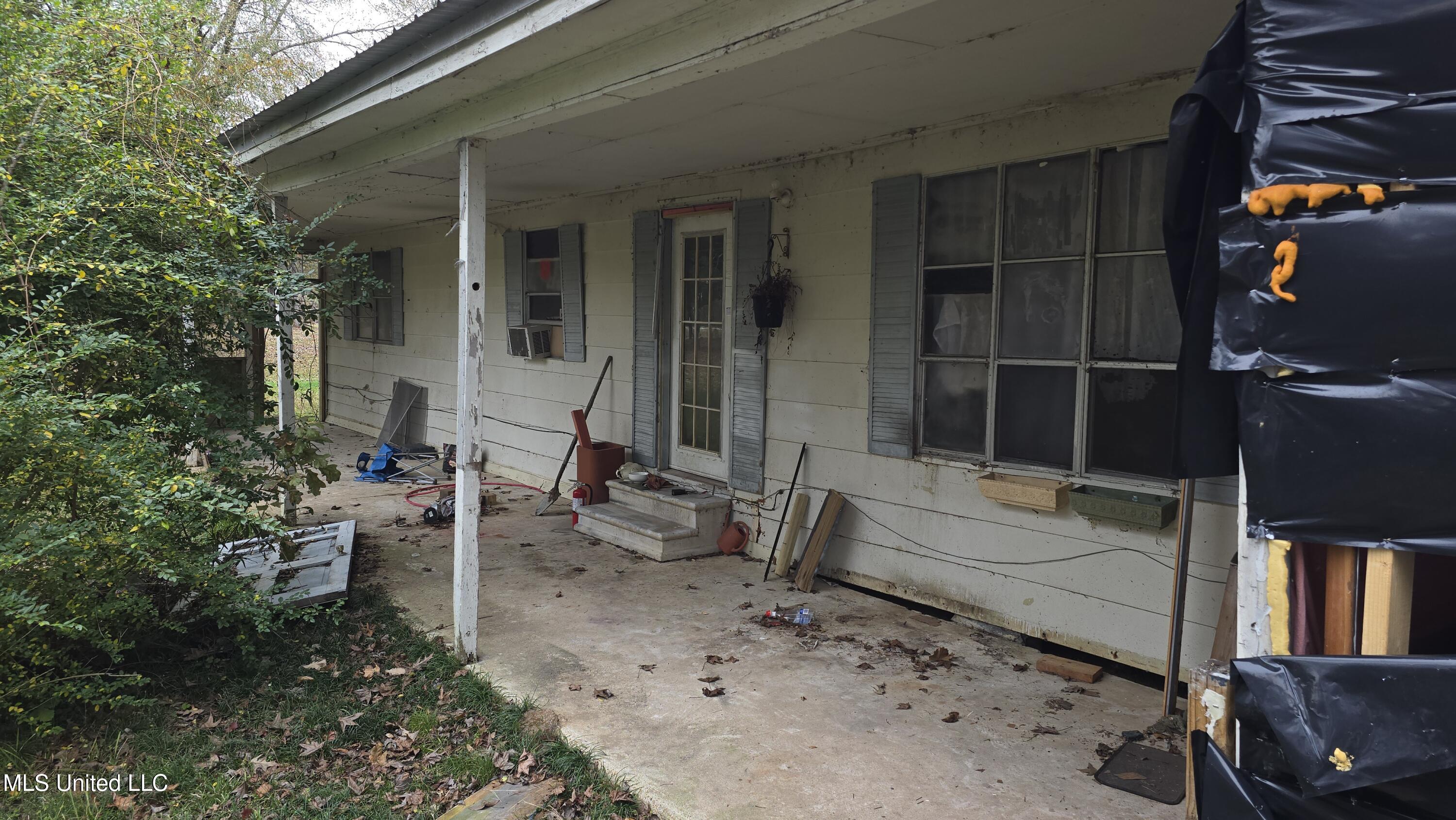 6427 Highway 33 Property Photo 13