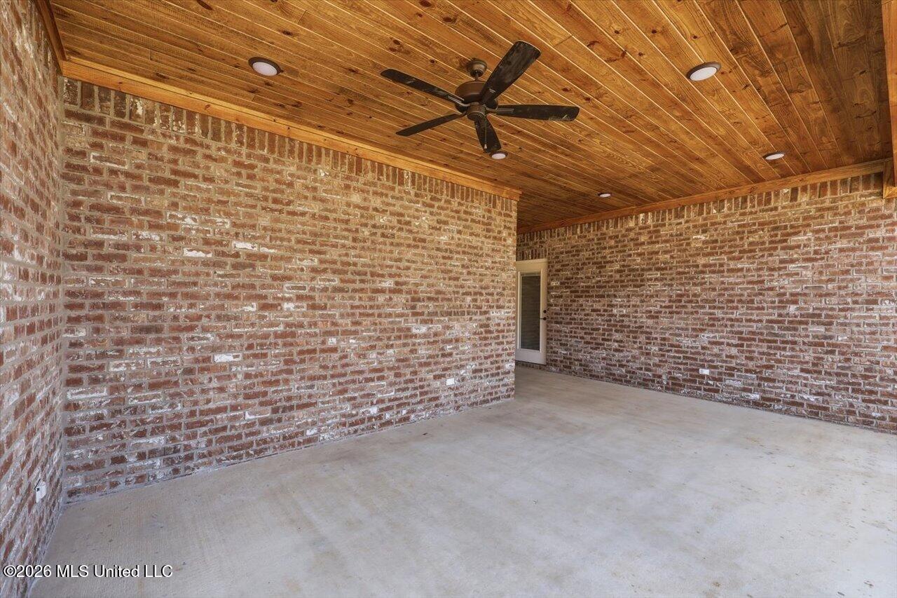 107 Colebrooke Cove Property Photo 38