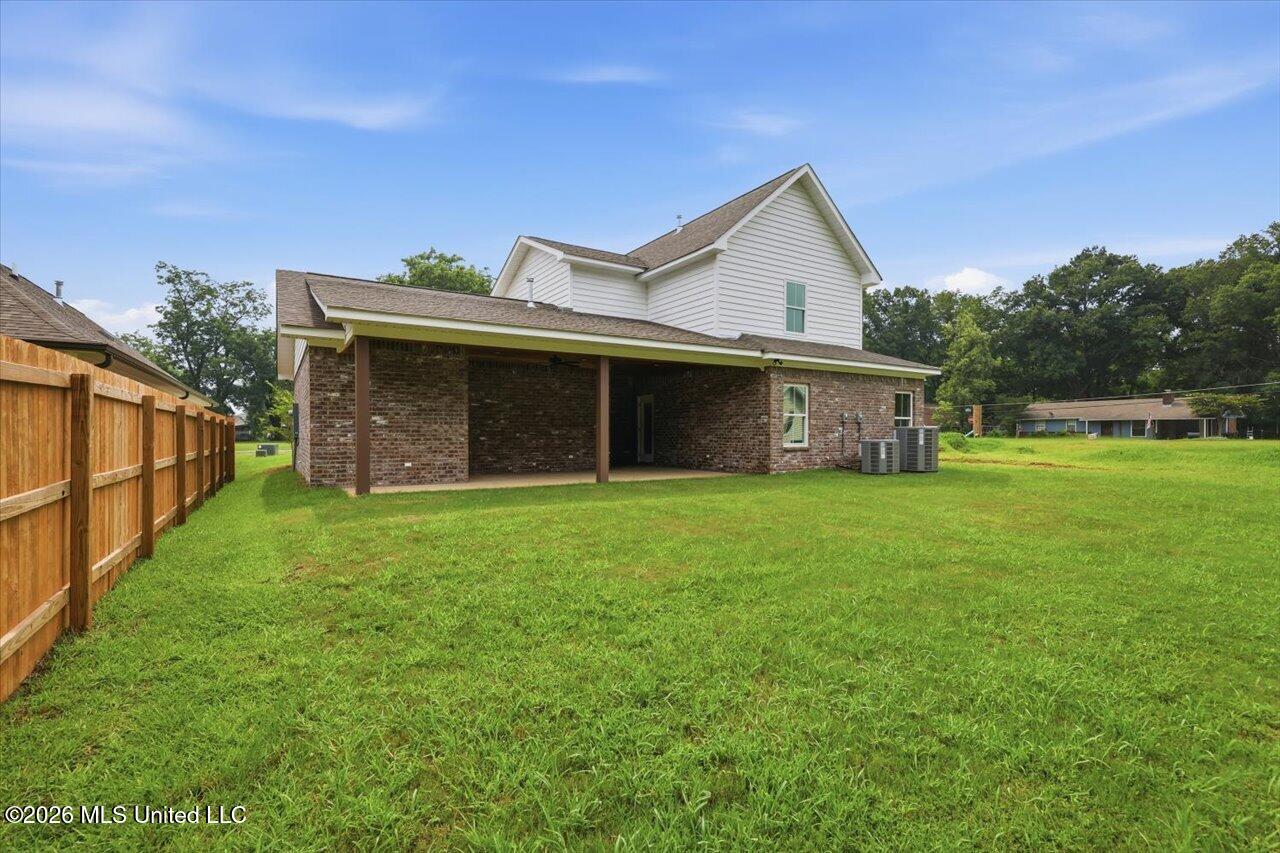 107 Colebrooke Cove Property Photo 39