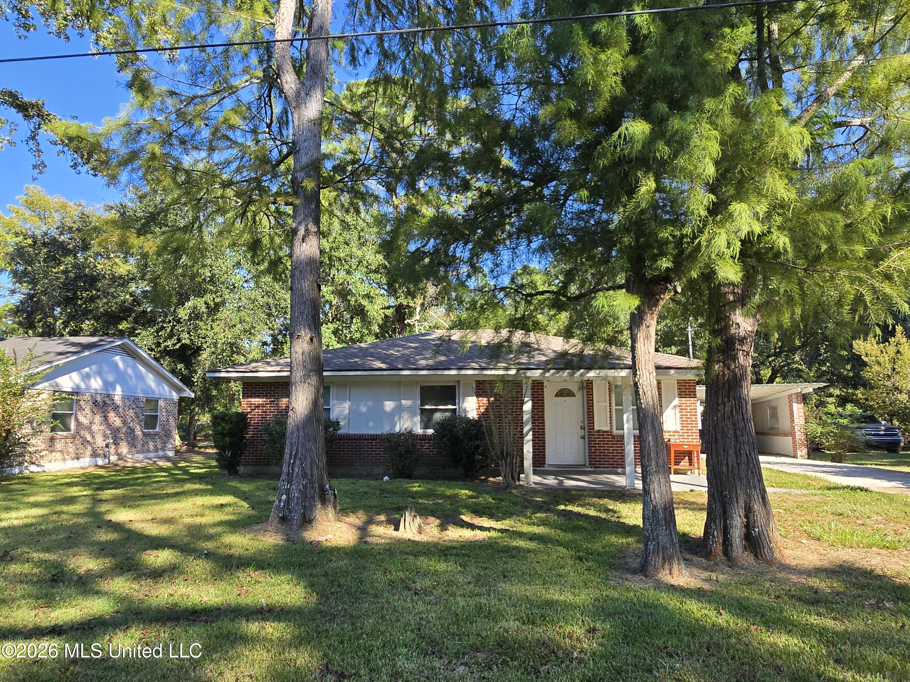 28 Dogwood Court Property Photo 1