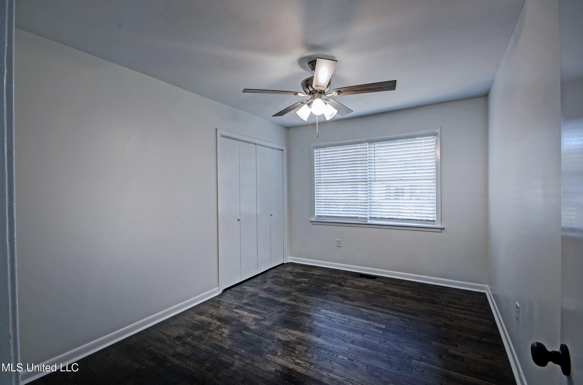 667 Reddoch Drive Property Photo 19