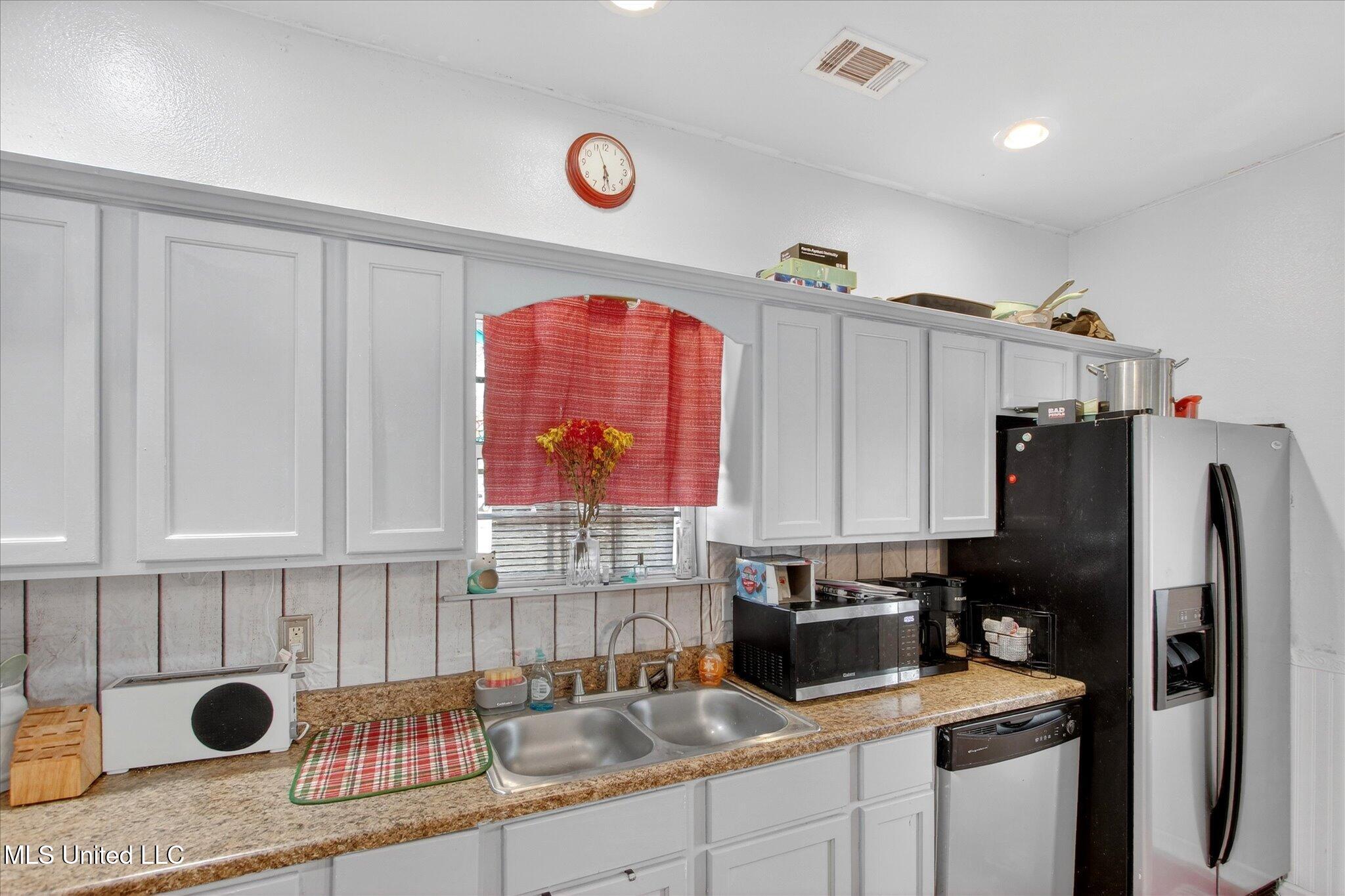 1435 Margie Street Property Photo 12