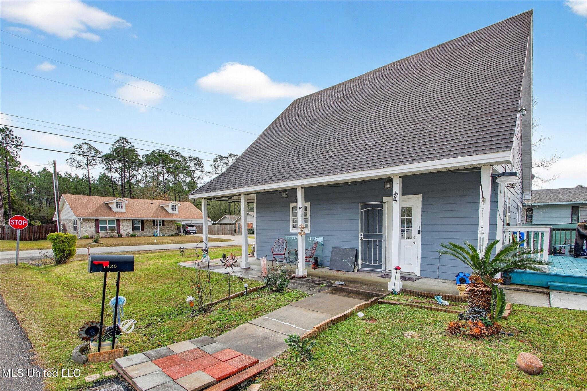 1435 Margie Street Property Photo 33