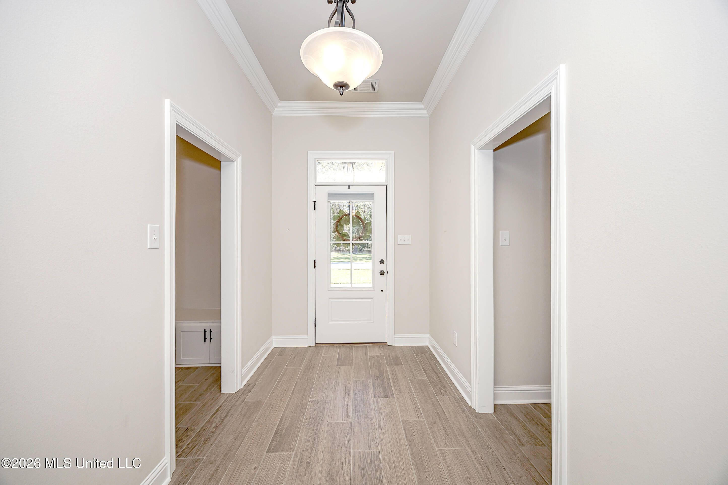 6995 Osprey Drive Property Photo 6
