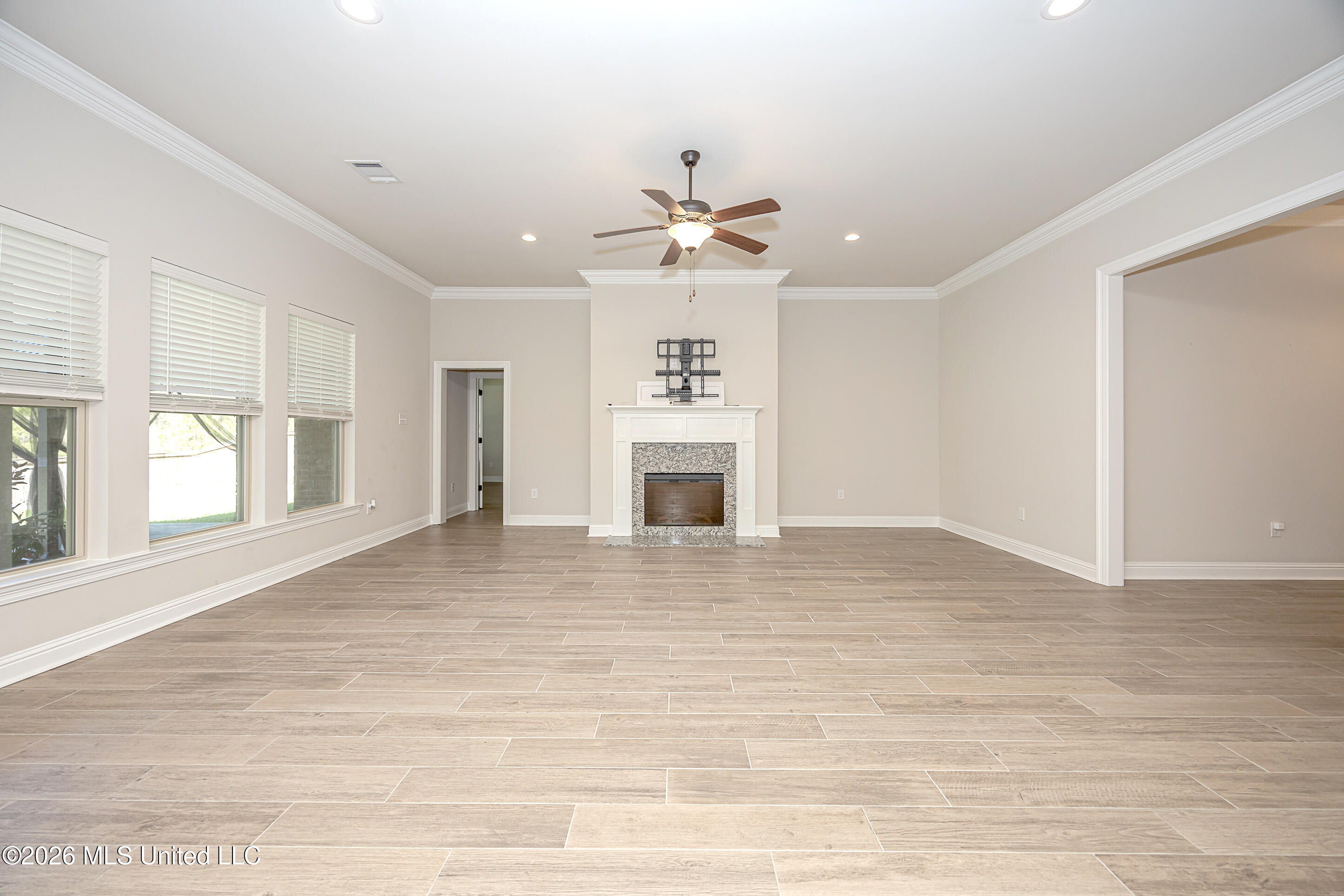 6995 Osprey Drive Property Photo 7
