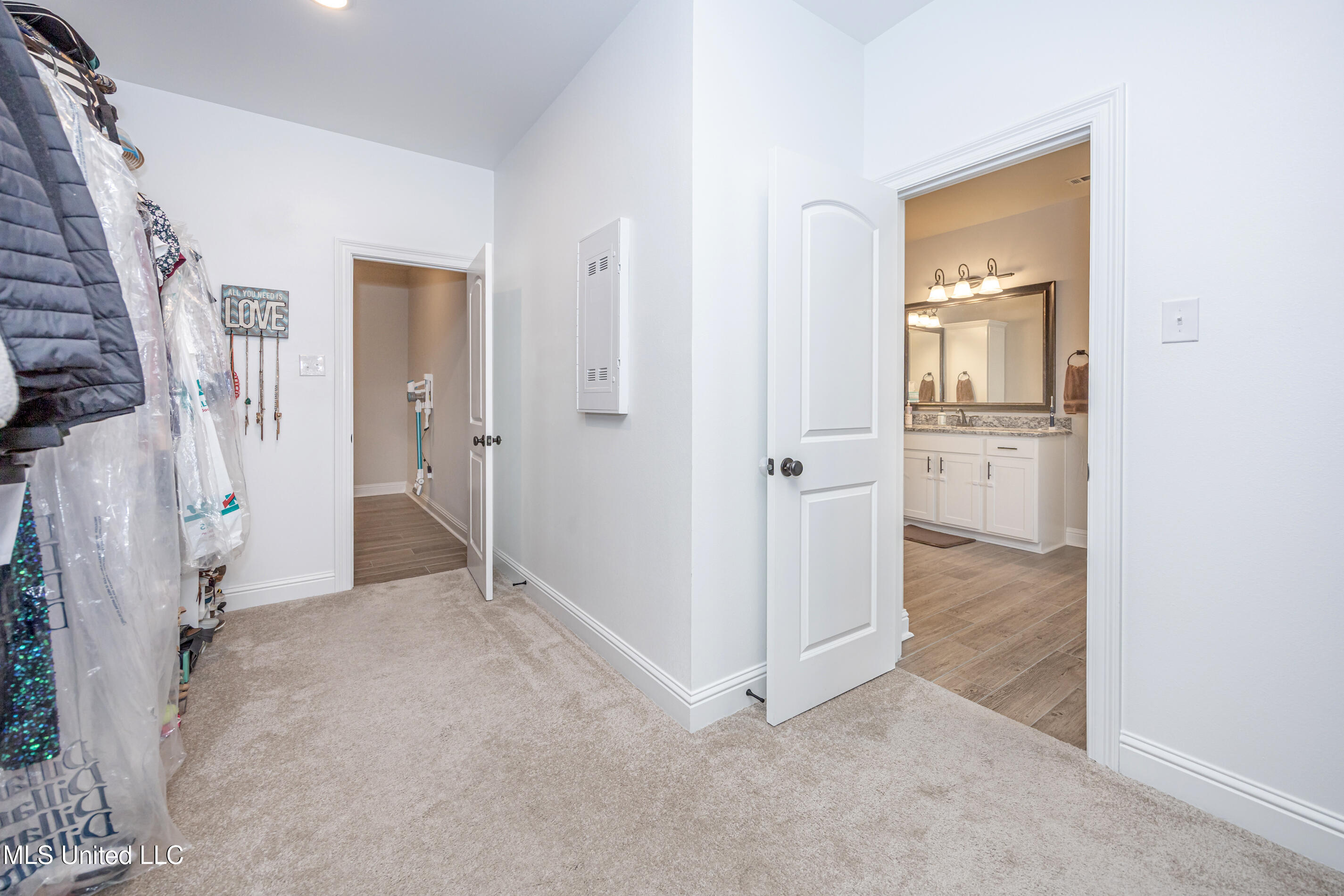 6995 Osprey Drive Property Photo 35