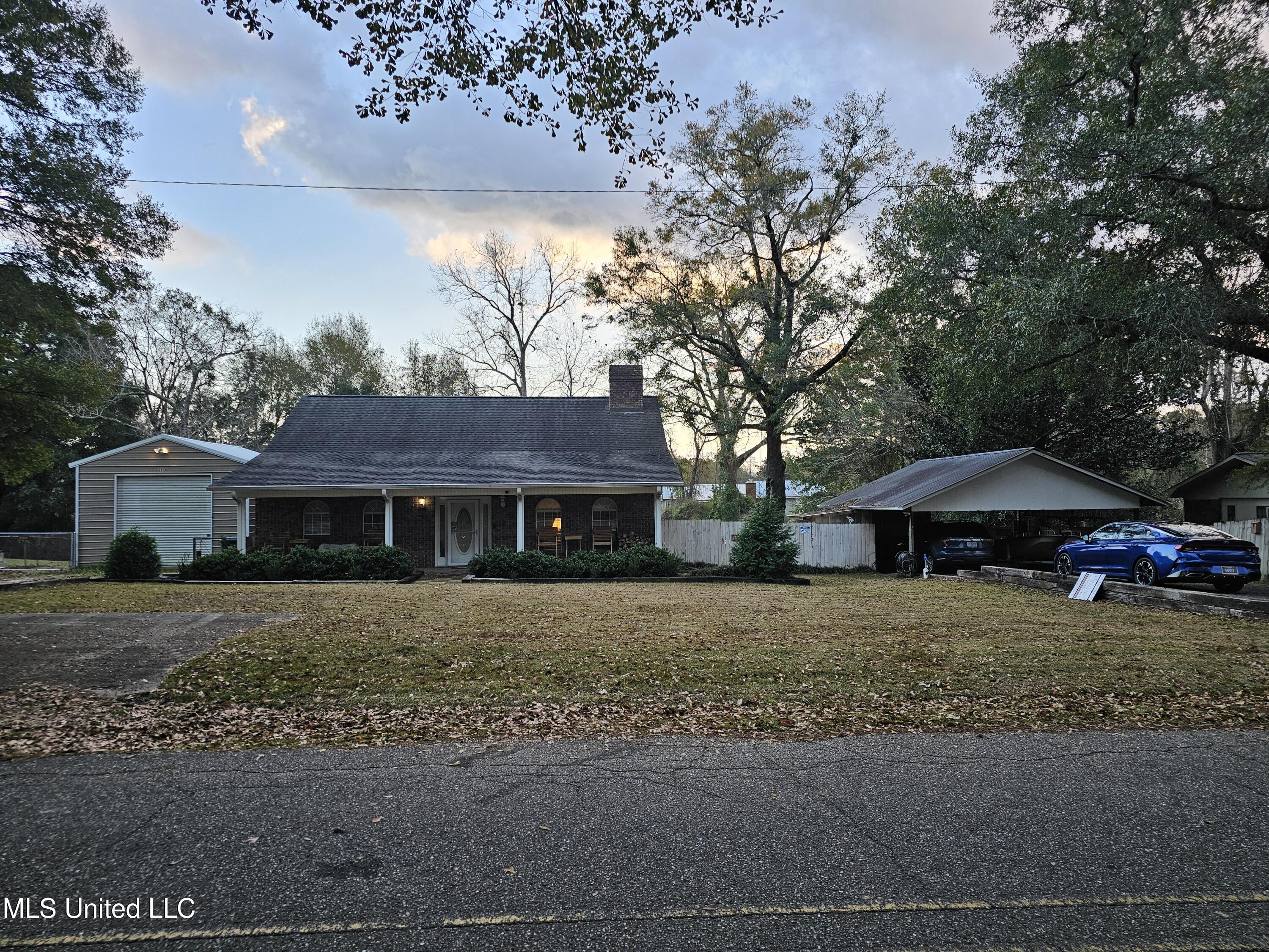 1738 Walton Avenue Property Photo 2