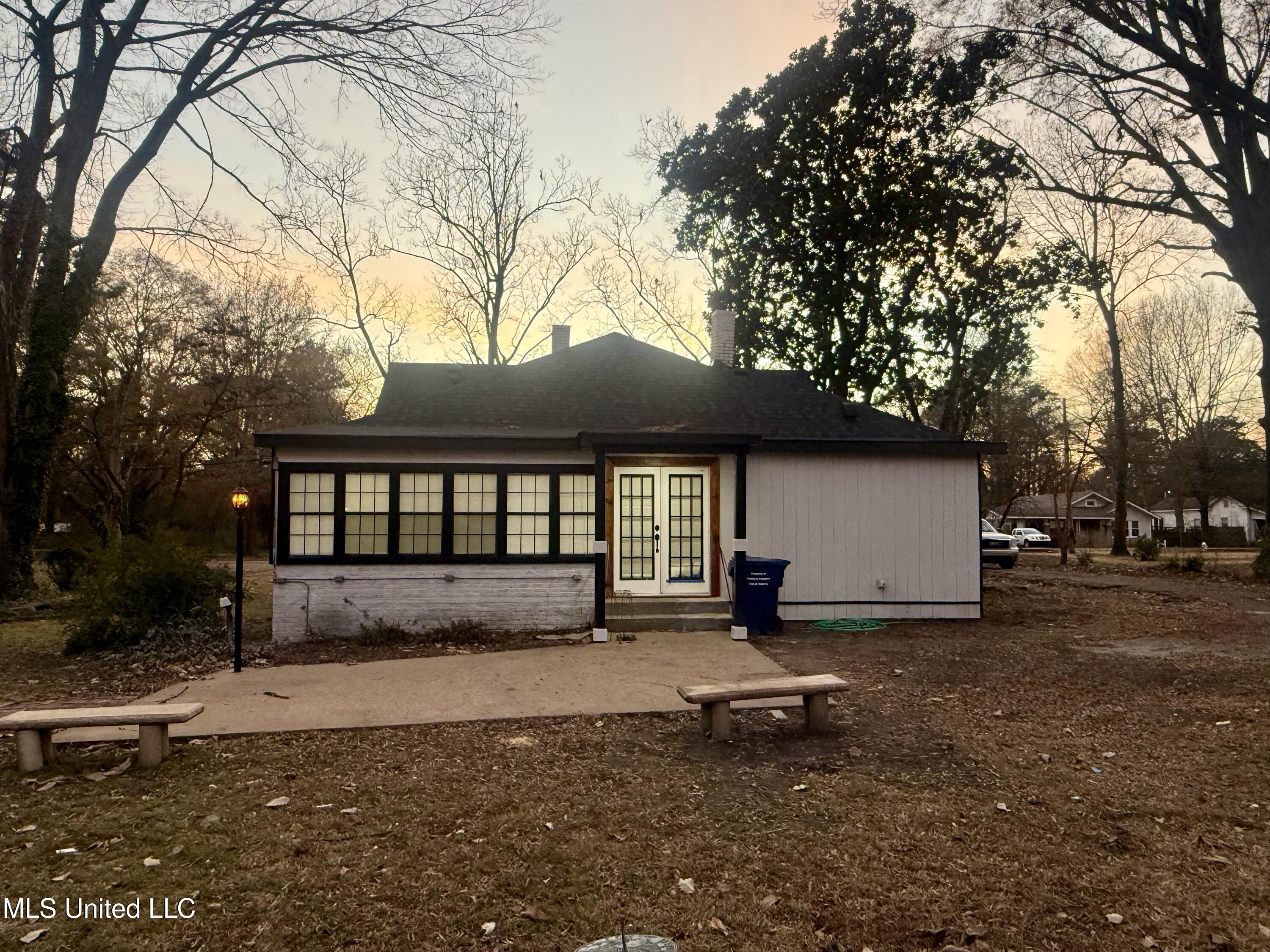 202 Panola Avenue Property Photo 3
