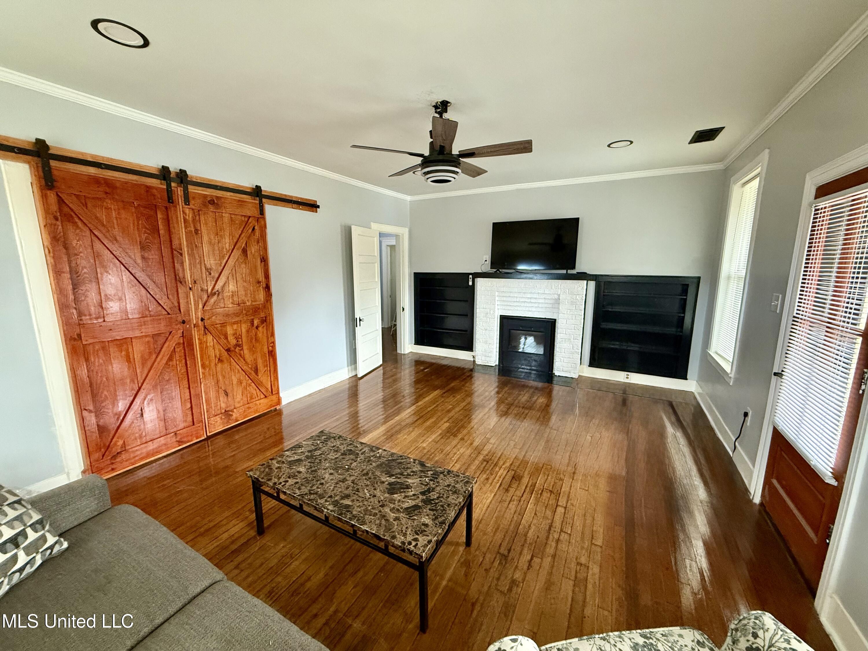 202 Panola Avenue Property Photo 5