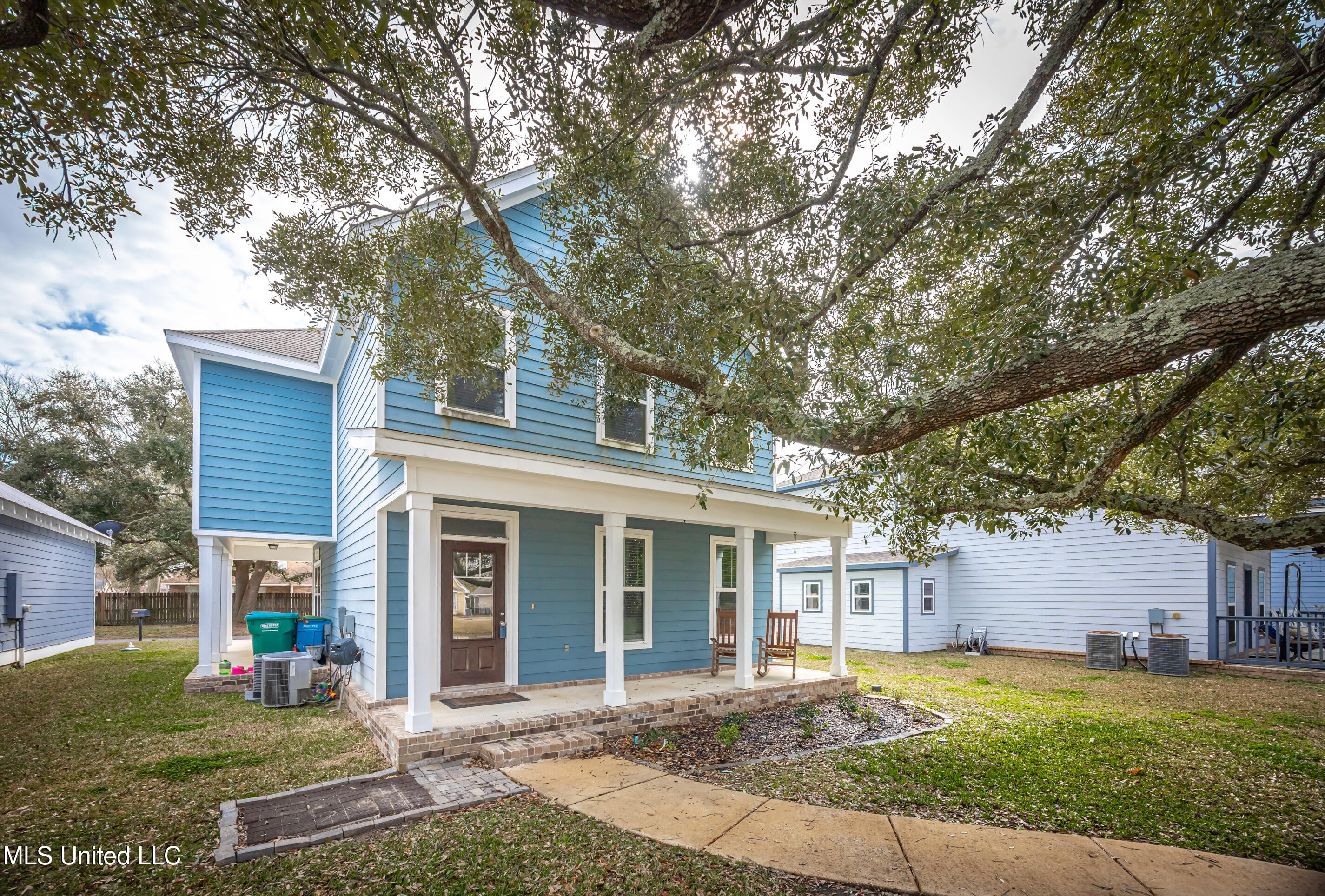 16 Sweetgrass Lane Property Photo 1