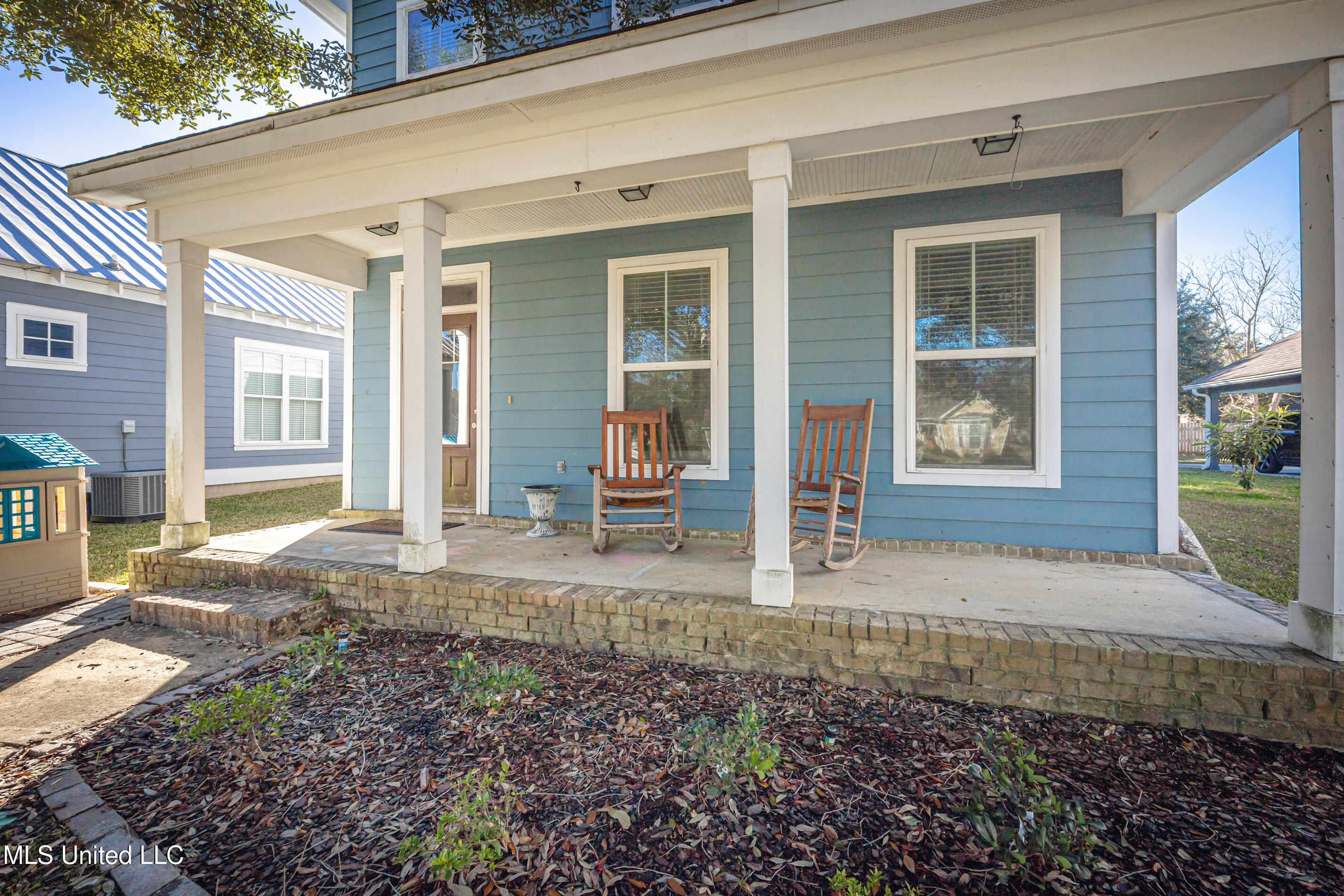 16 Sweetgrass Lane Property Photo 6