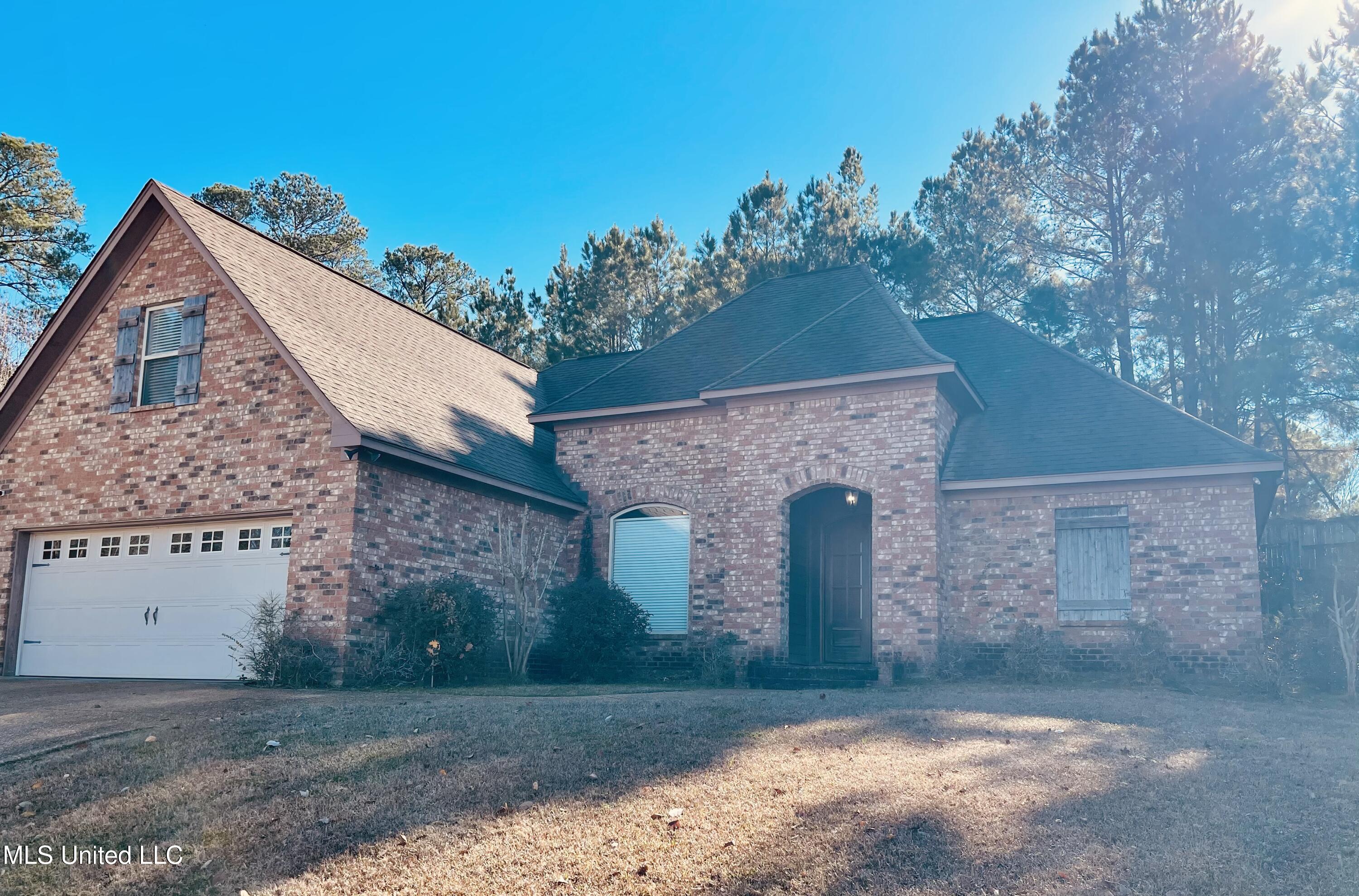 206 Willow Crest Cove Property Photo 1