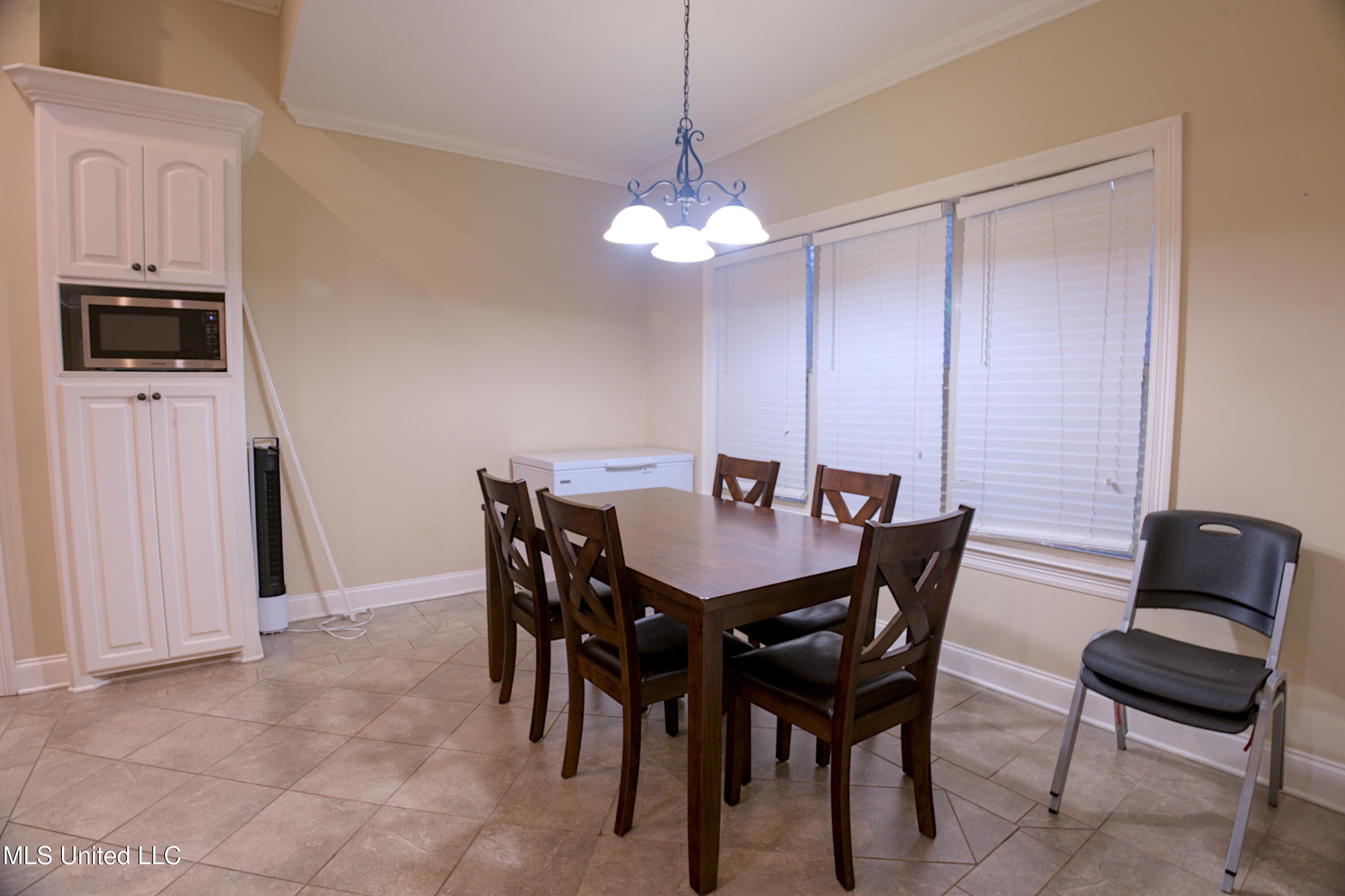 206 Willow Crest Cove Property Photo 3