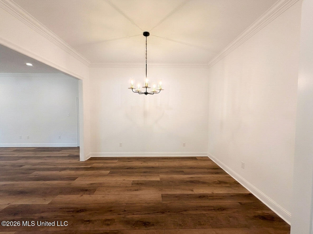 6017 Cardona Drive Property Photo 7