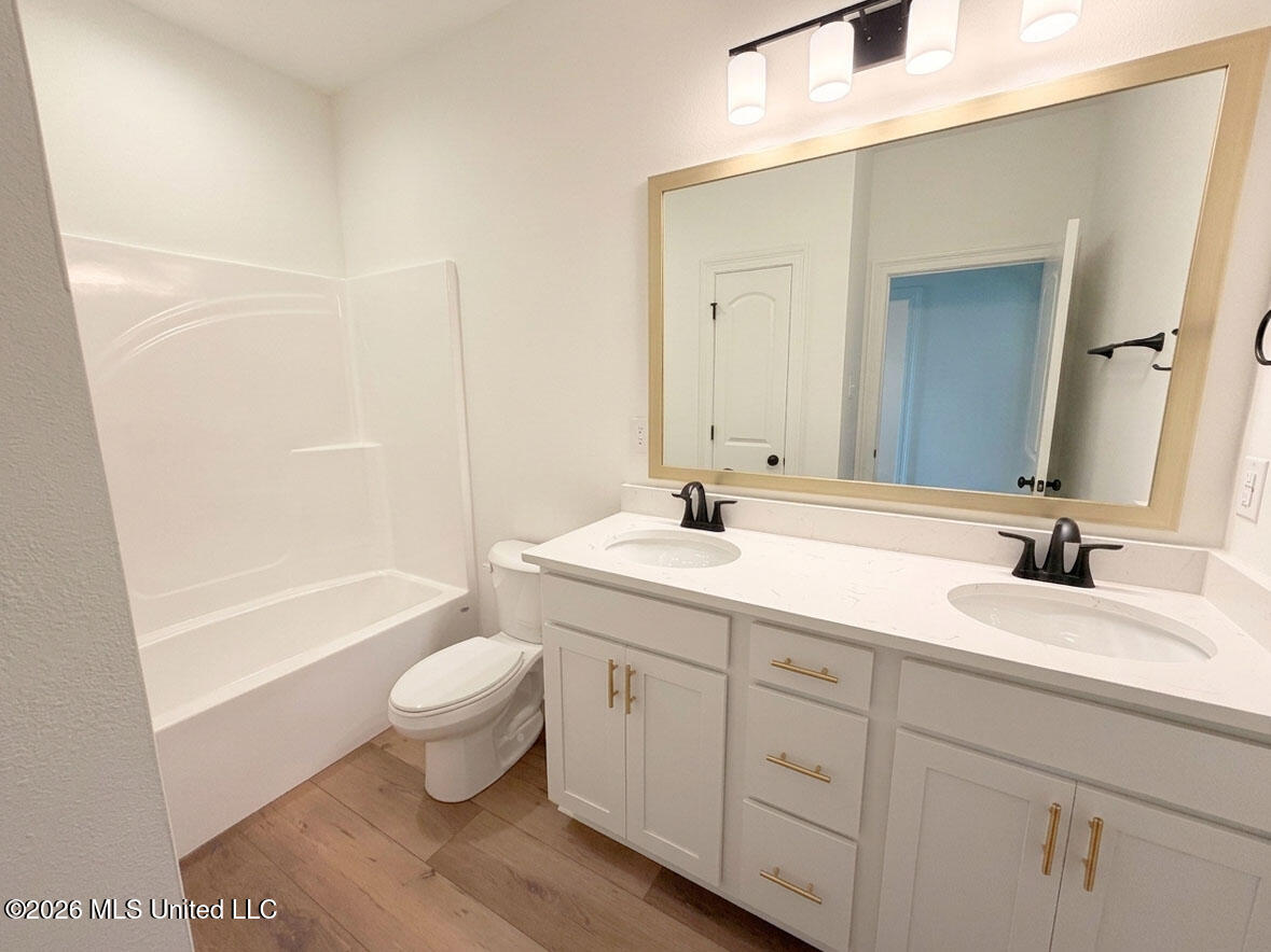 6017 Cardona Drive Property Photo 17