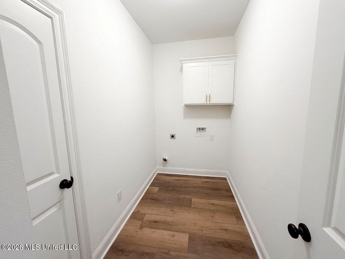 6017 Cardona Drive Property Photo 19