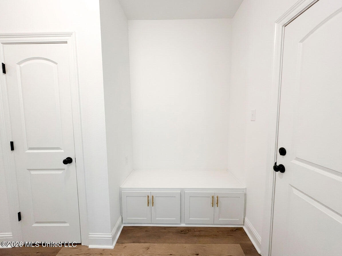 6017 Cardona Drive Property Photo 20