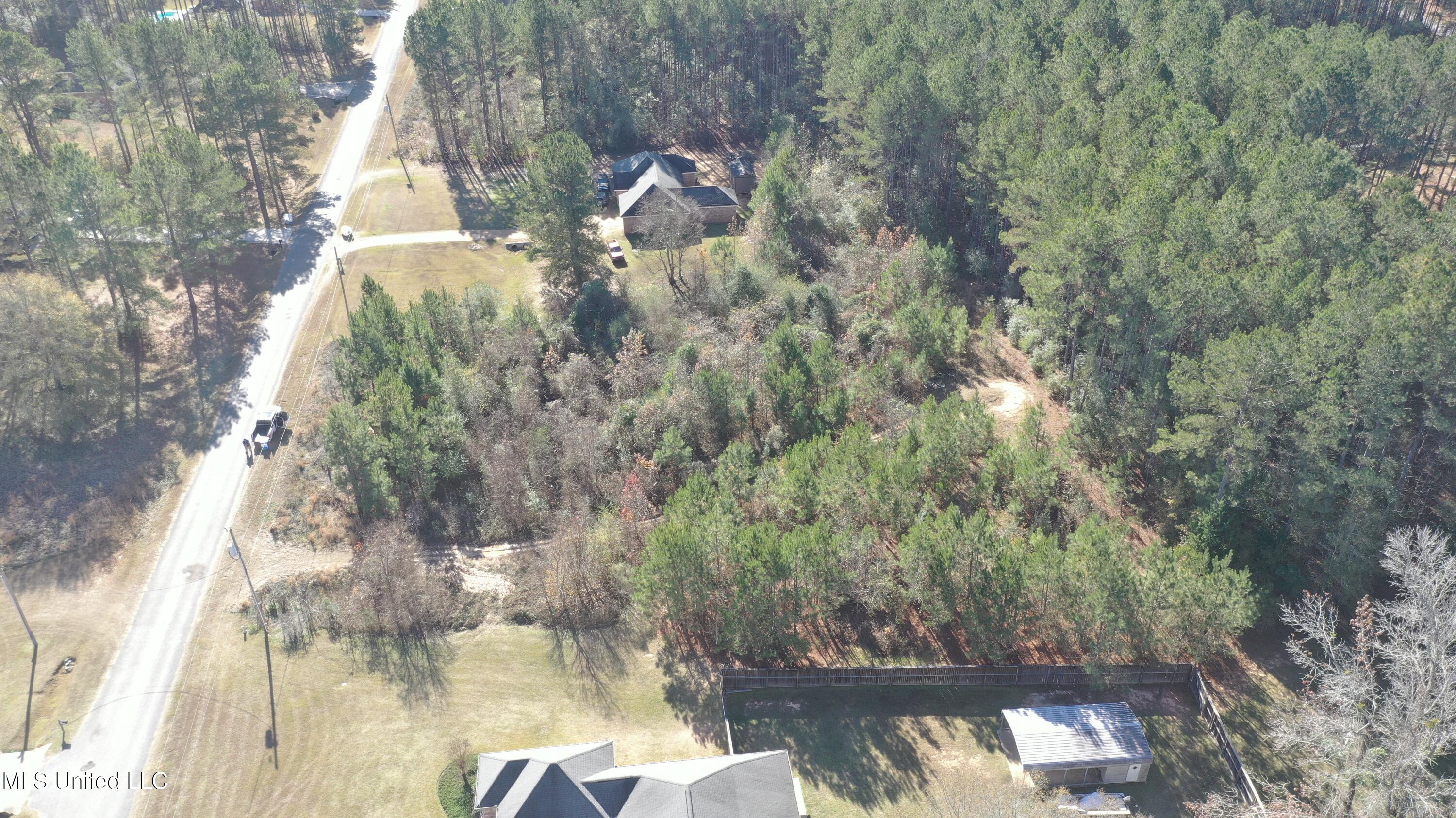 Deer Ridge Road Property Photo 3