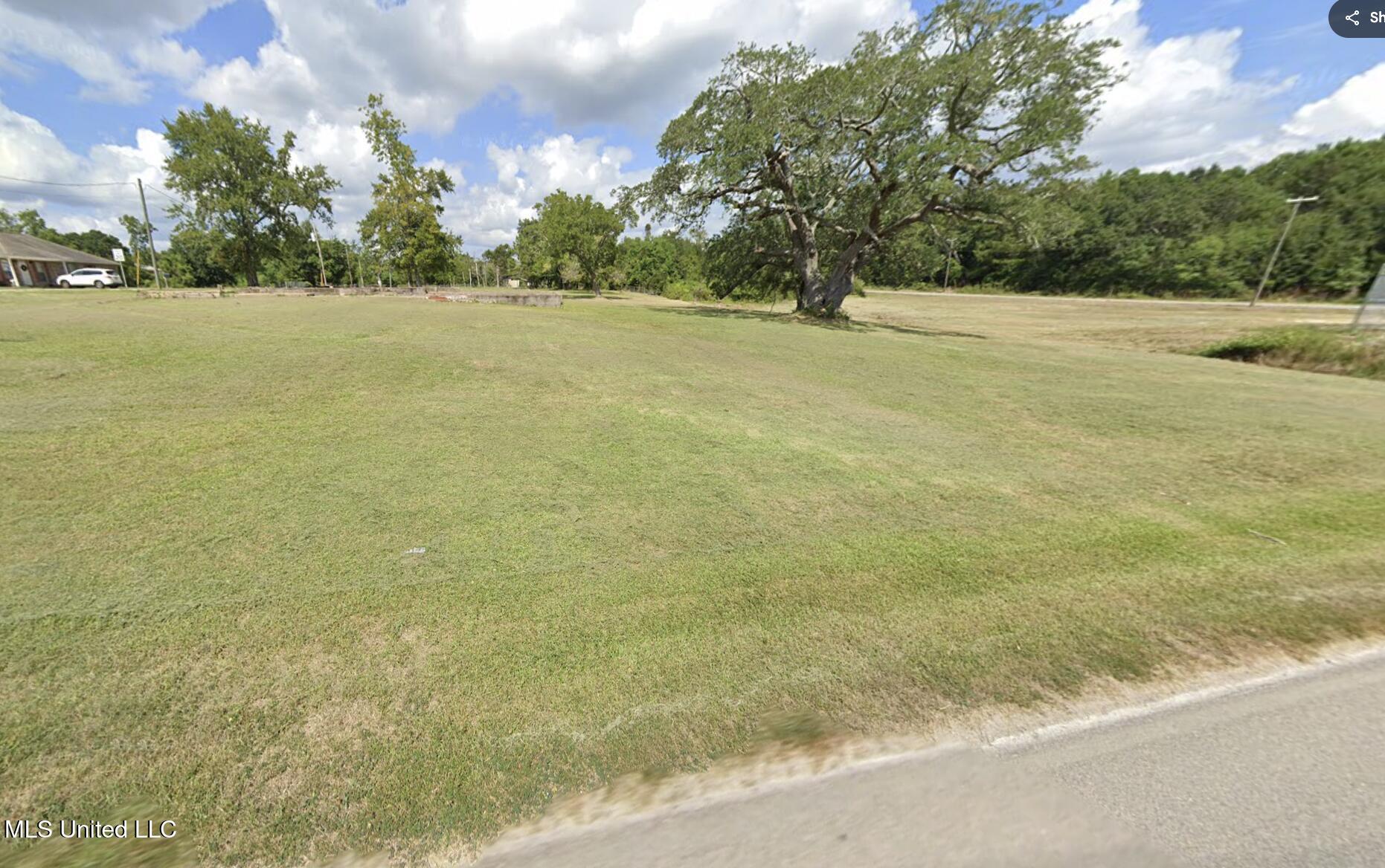 3020 Race Track Road Property Photo 2