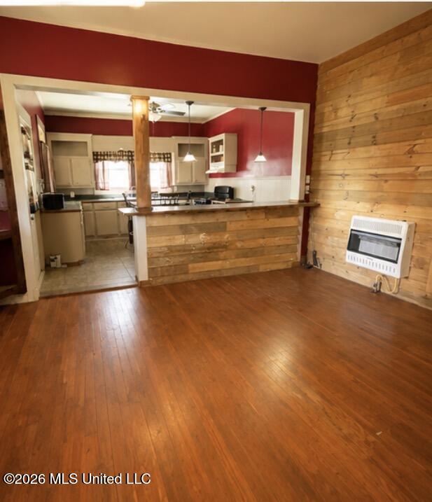 1057 Oak Avenue Property Photo 3