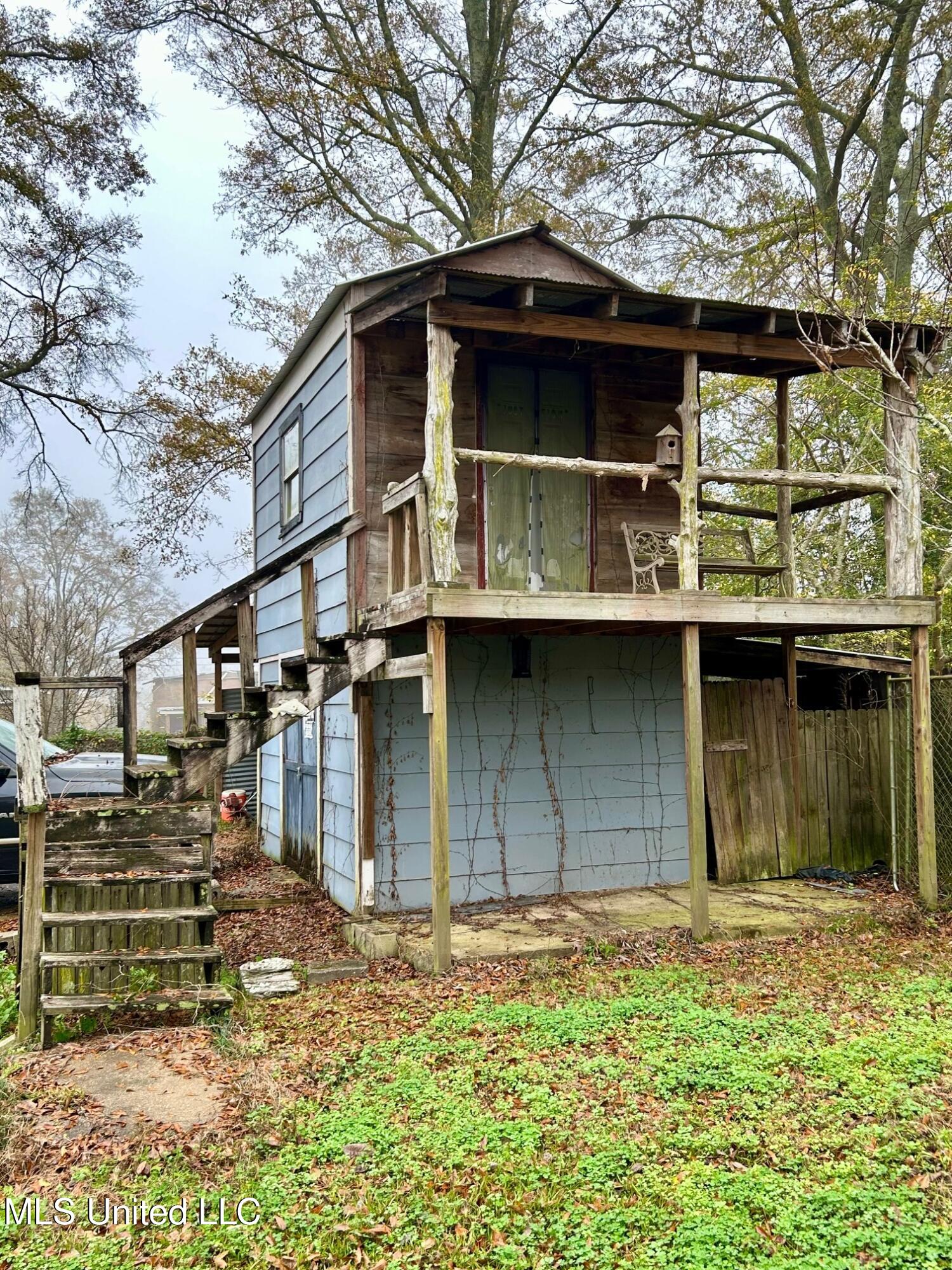 1057 Oak Avenue Property Photo 17