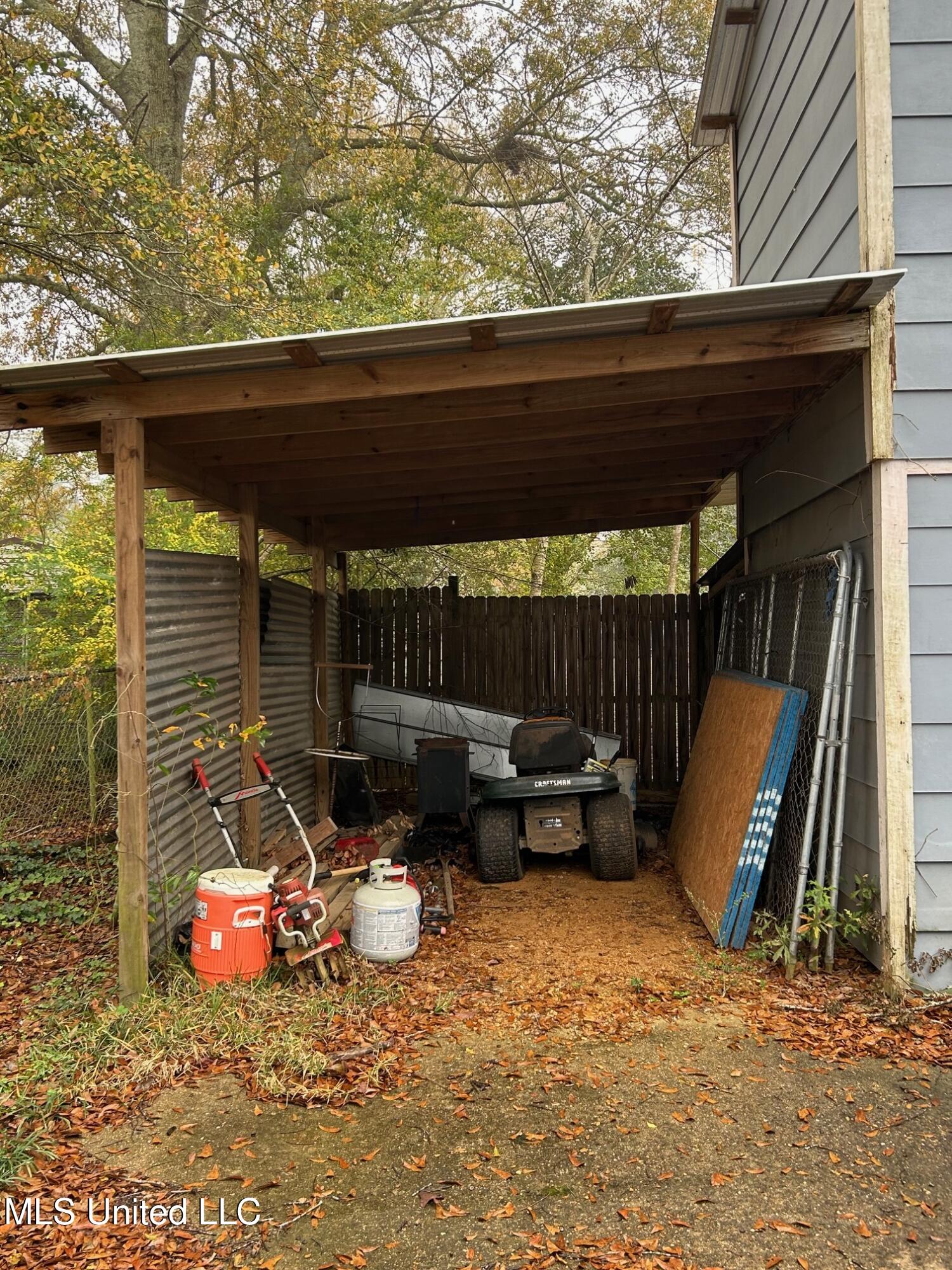 1057 Oak Avenue Property Photo 19