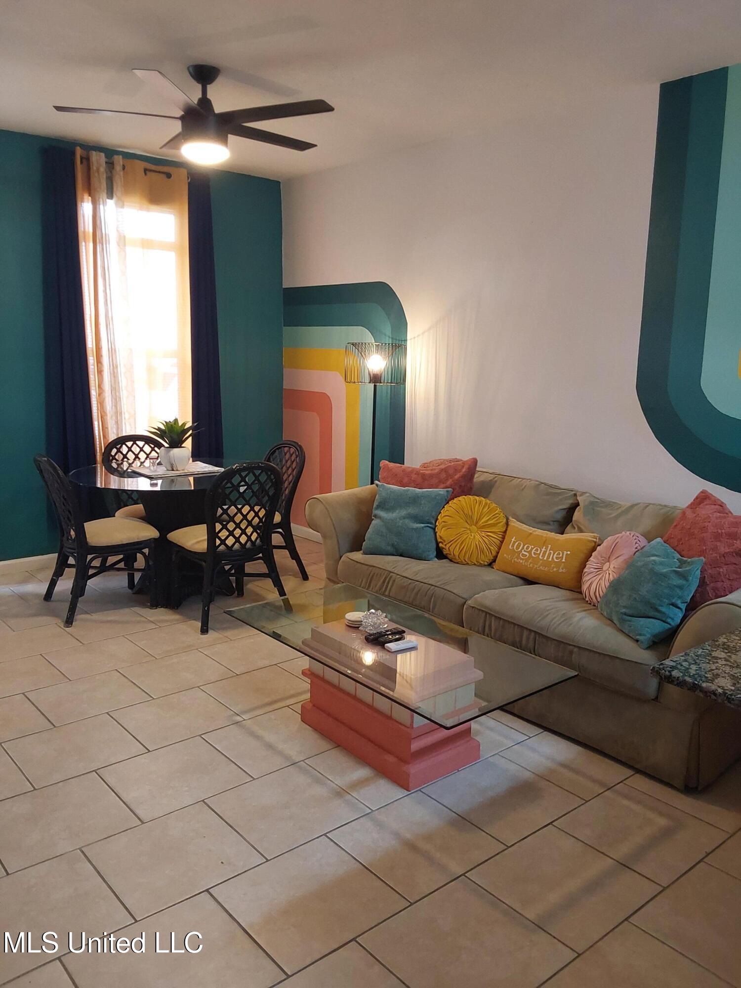 1120 A Century Oaks Drive Property Photo 6