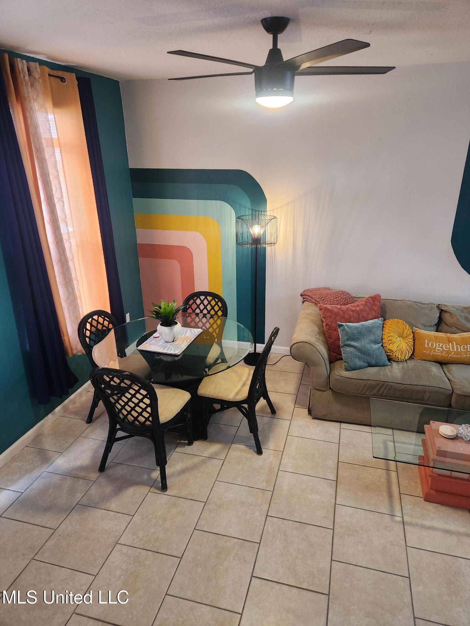 1120 A Century Oaks Drive Property Photo 31